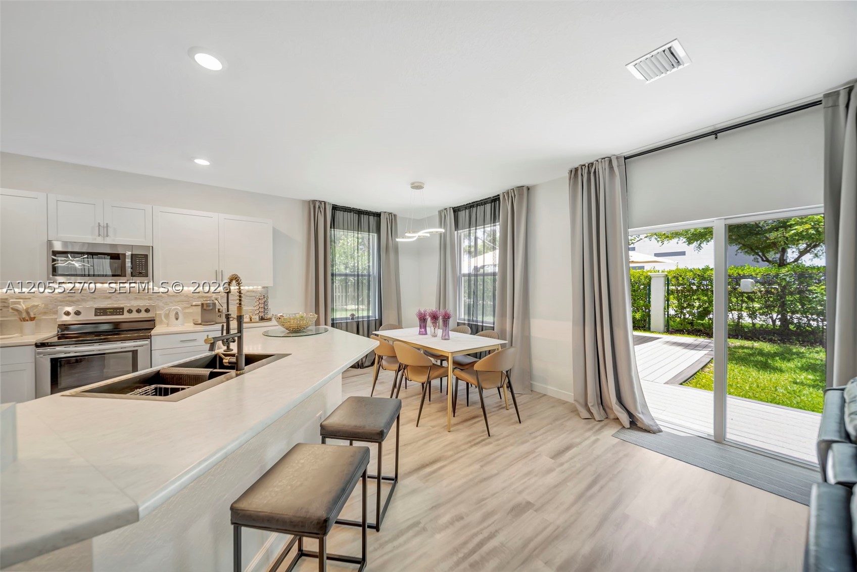 HOMESTEAD PARK OF COMMERC - Residential
