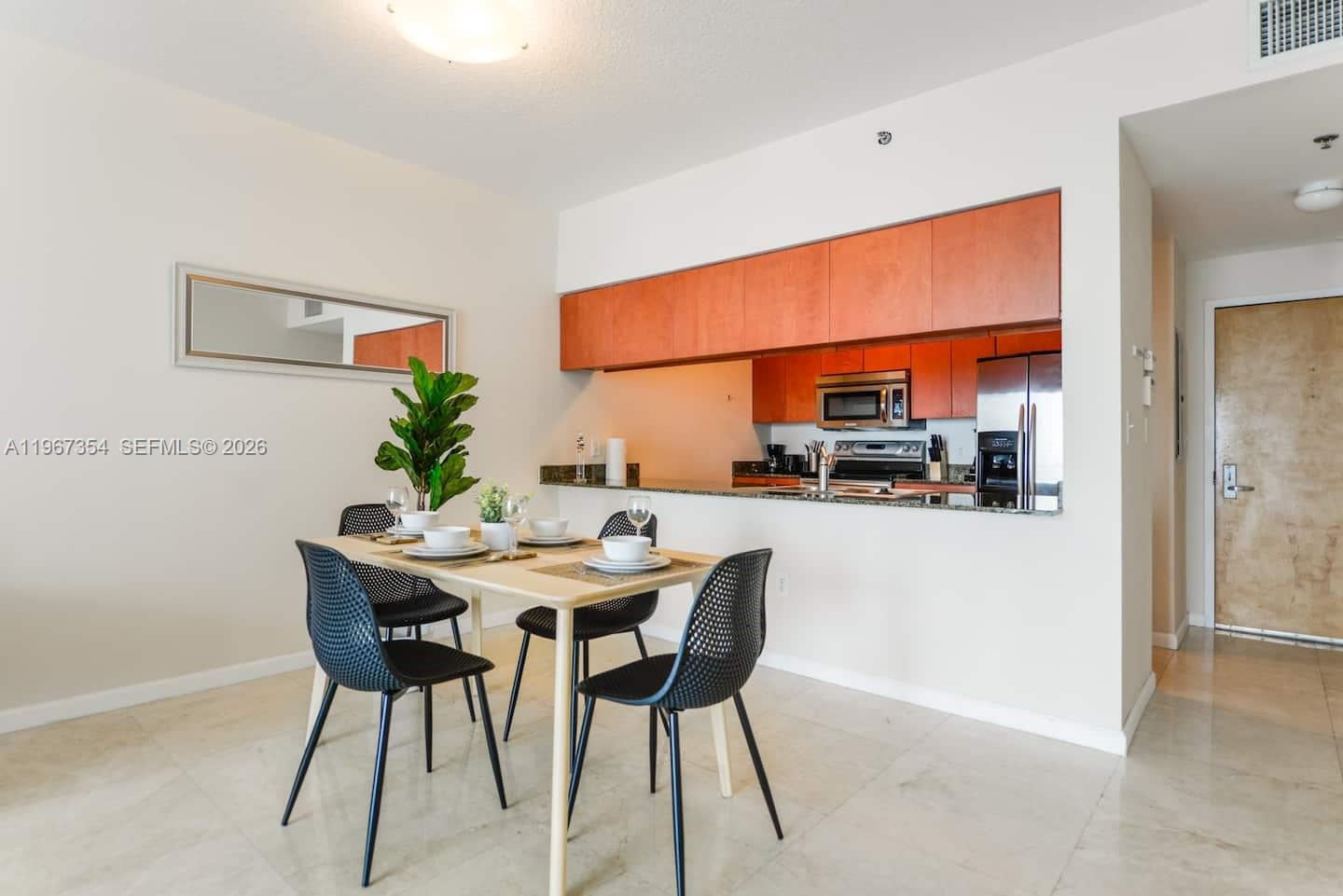 THE CLUB AT BRICKELL BAY - Residential