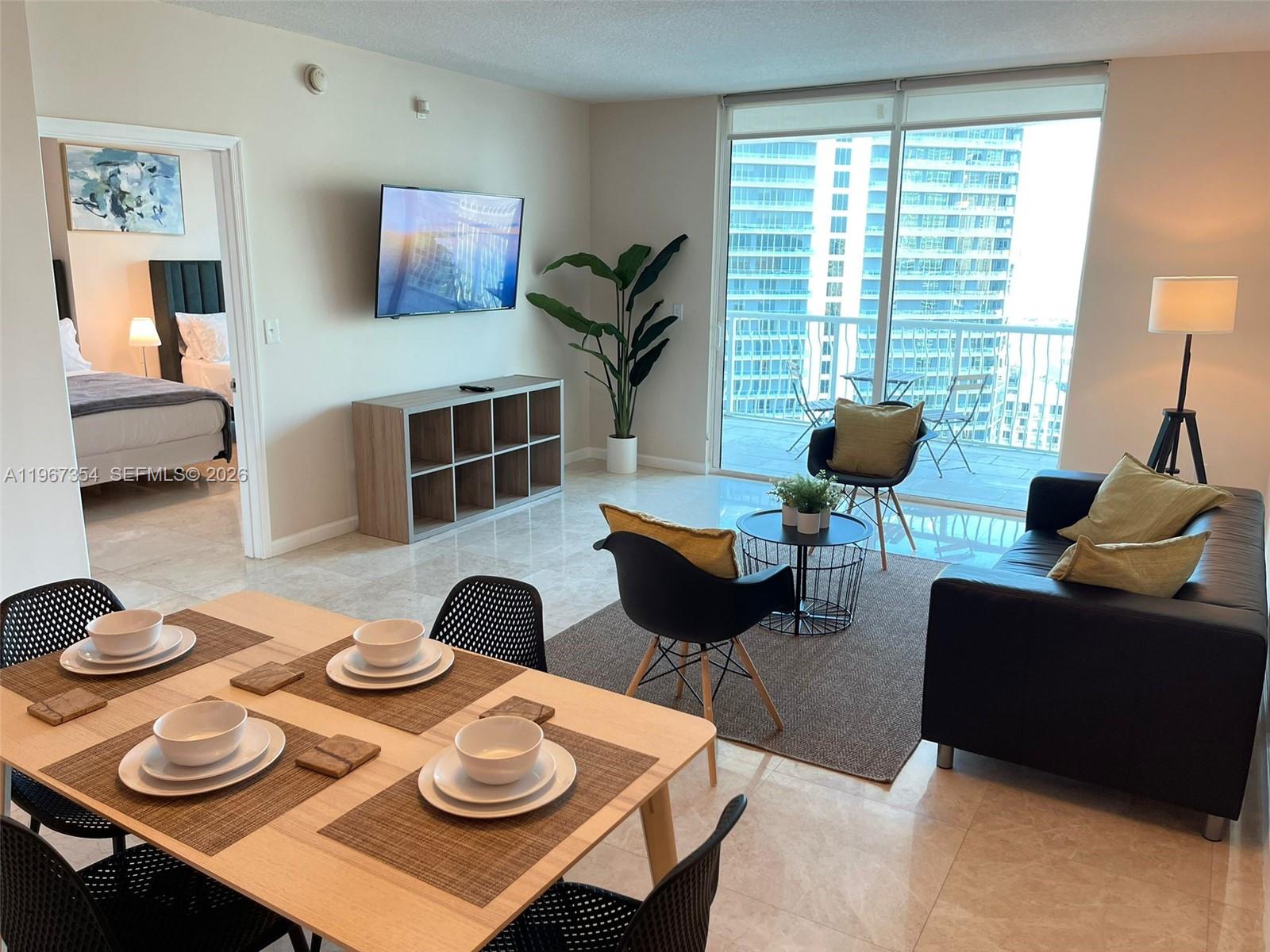 THE CLUB AT BRICKELL BAY - Residential