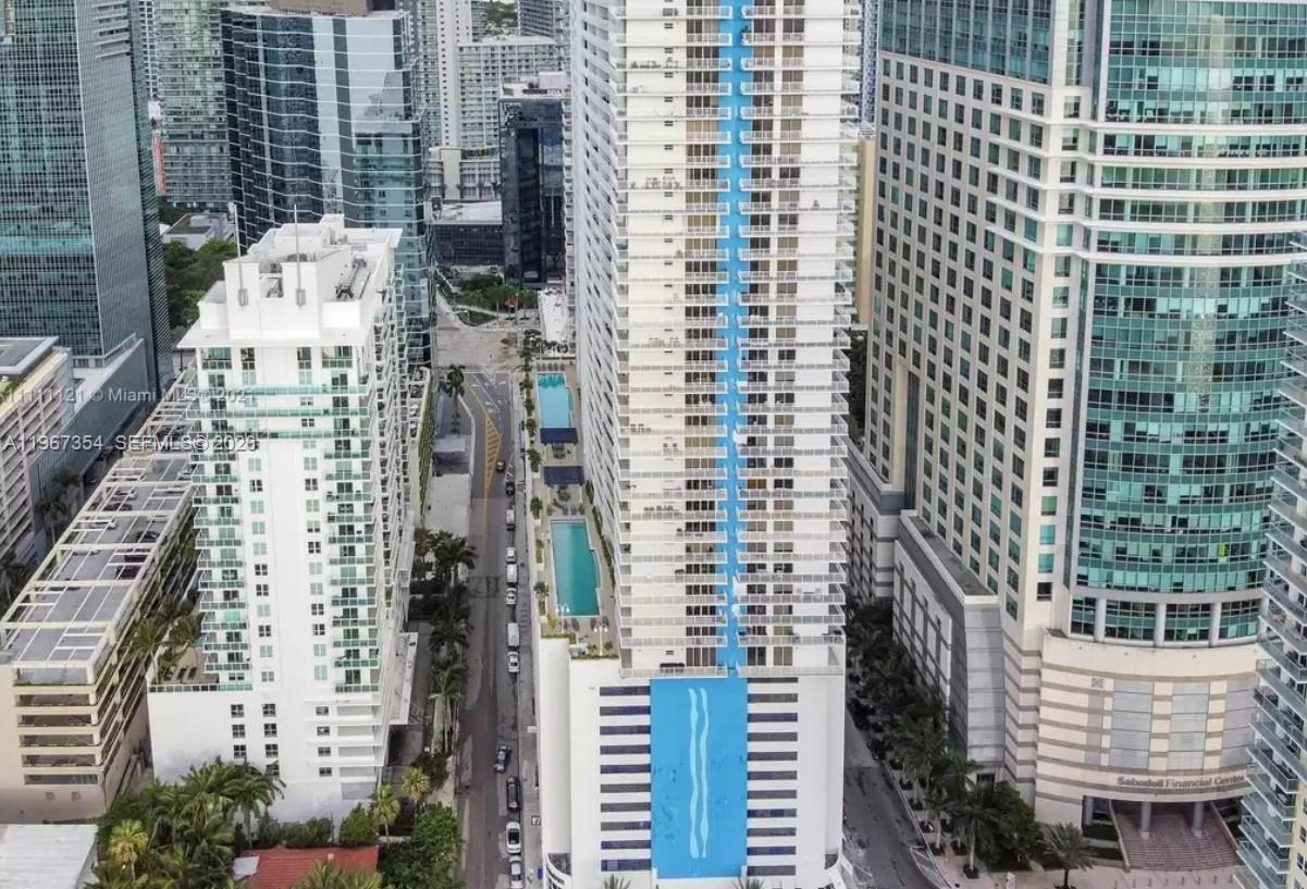 THE CLUB AT BRICKELL BAY - Residential