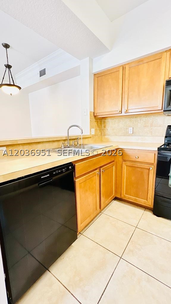 FIORE AT THE GARDENS COND - Residential Lease