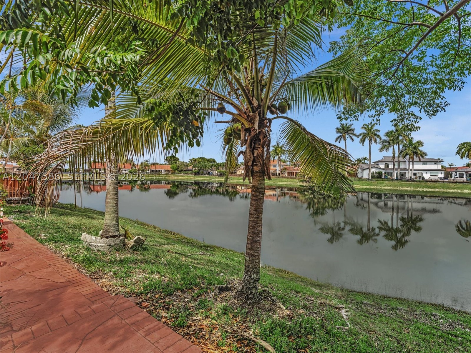 LAKES OF THE MEADOW PATIO - Residential