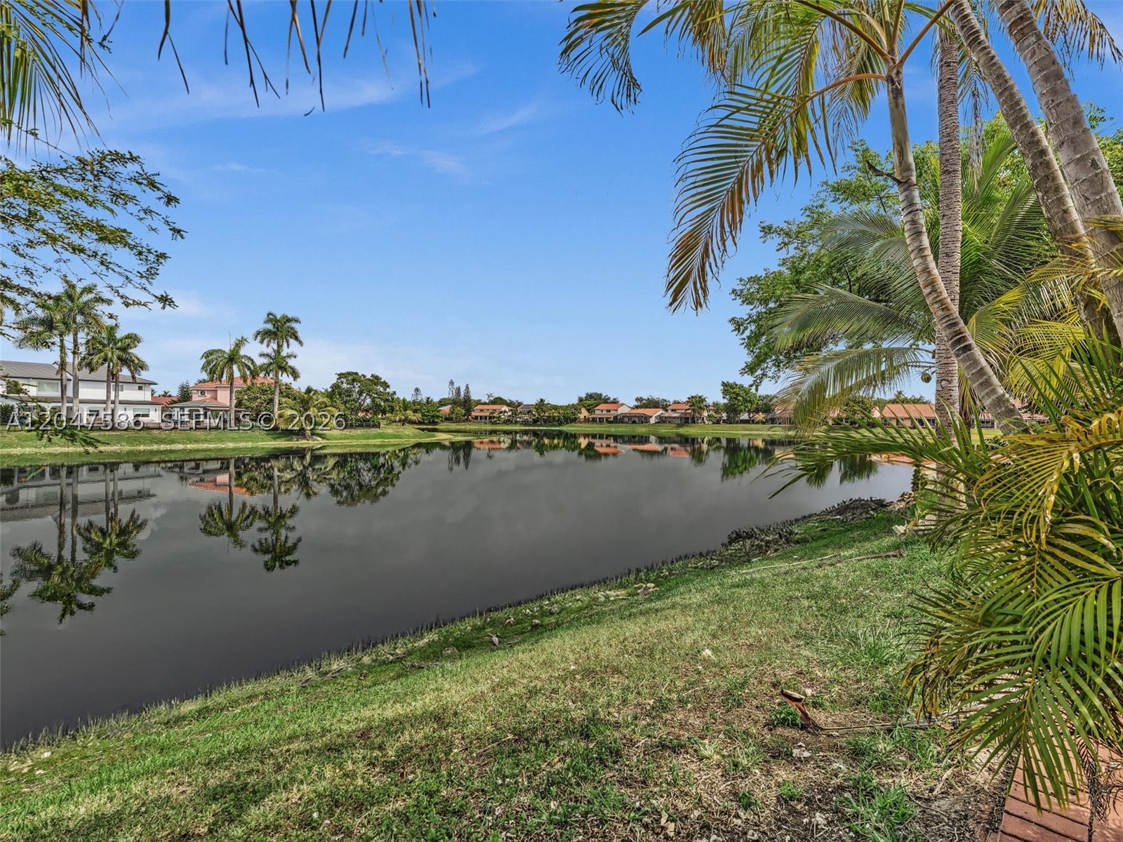 LAKES OF THE MEADOW PATIO - Residential