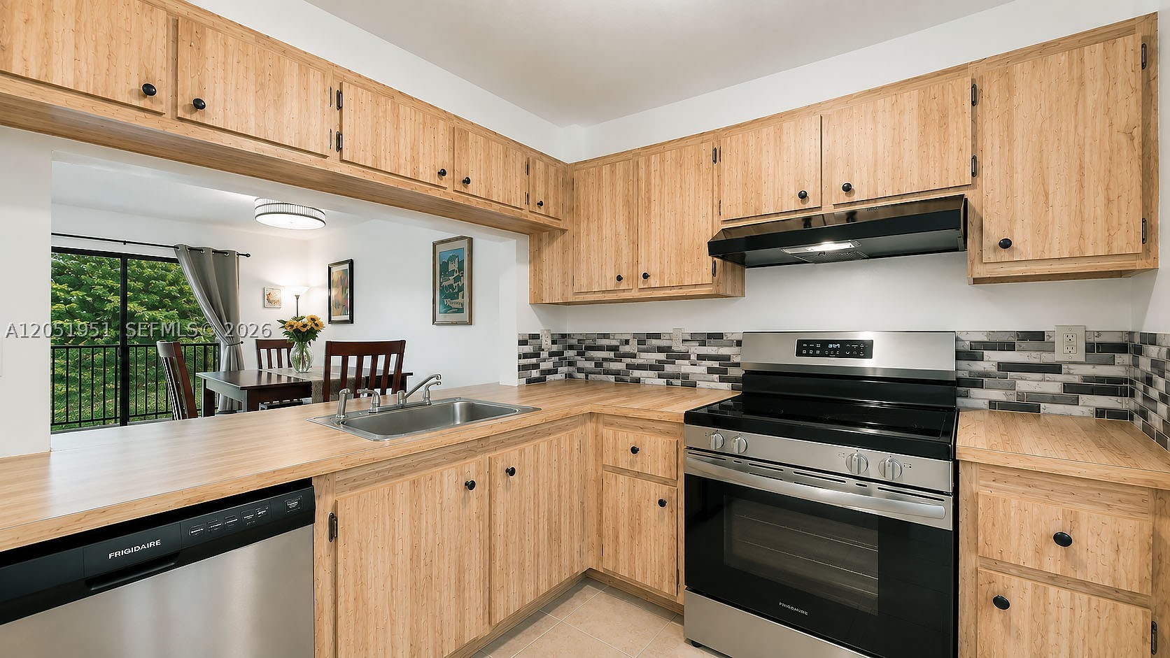 WATERSIDE VILLAGE THREE C - Residential