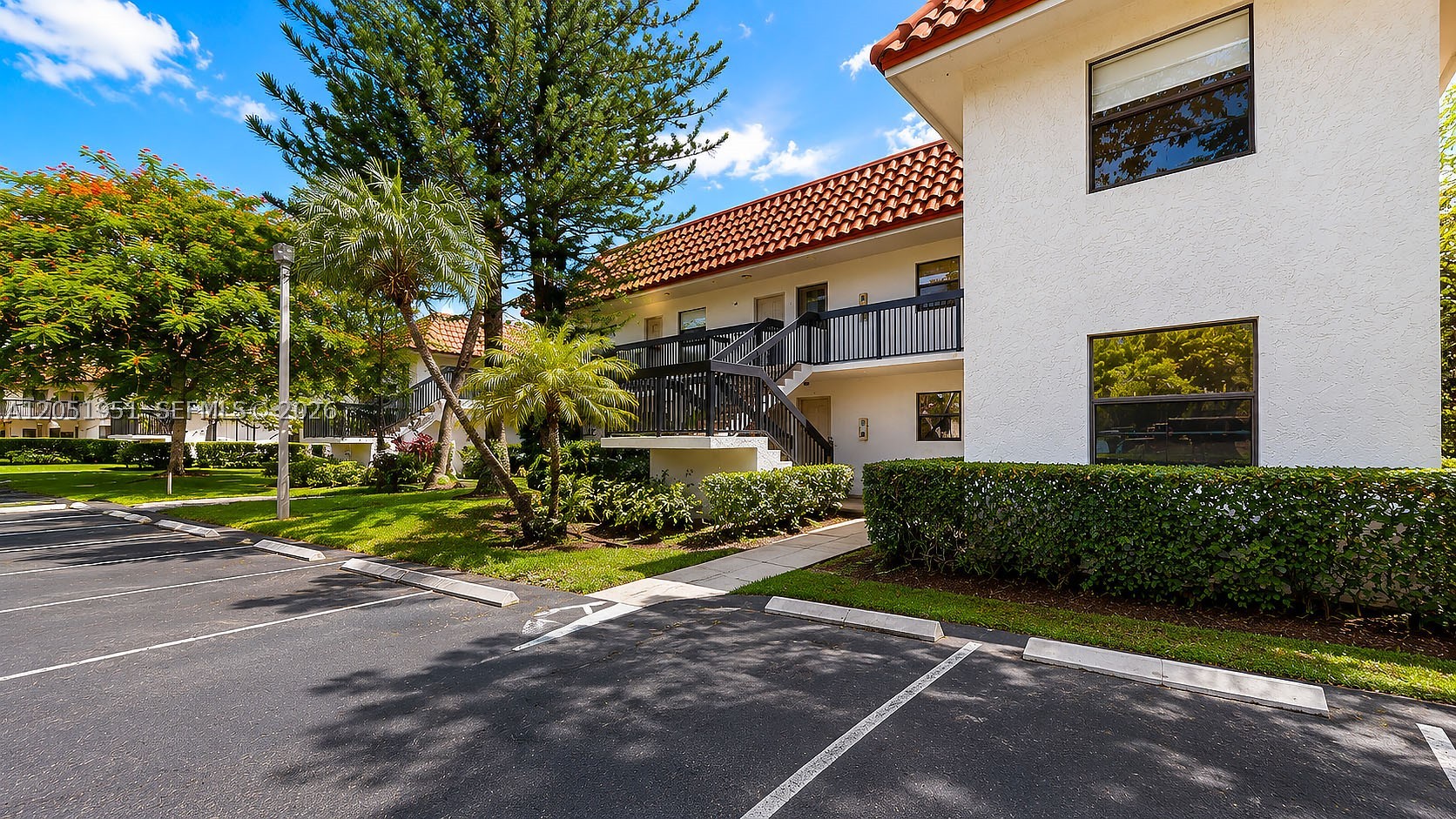 WATERSIDE VILLAGE THREE C - Residential