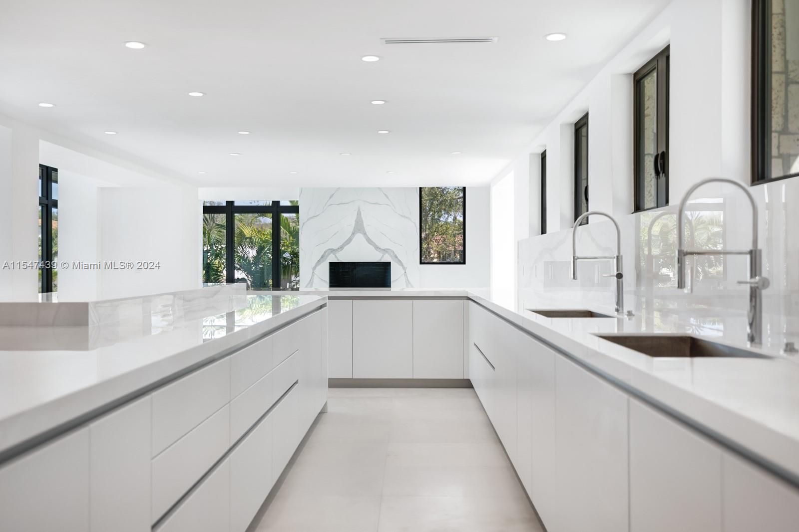 CORAL GABLES WATERWAY - Residential