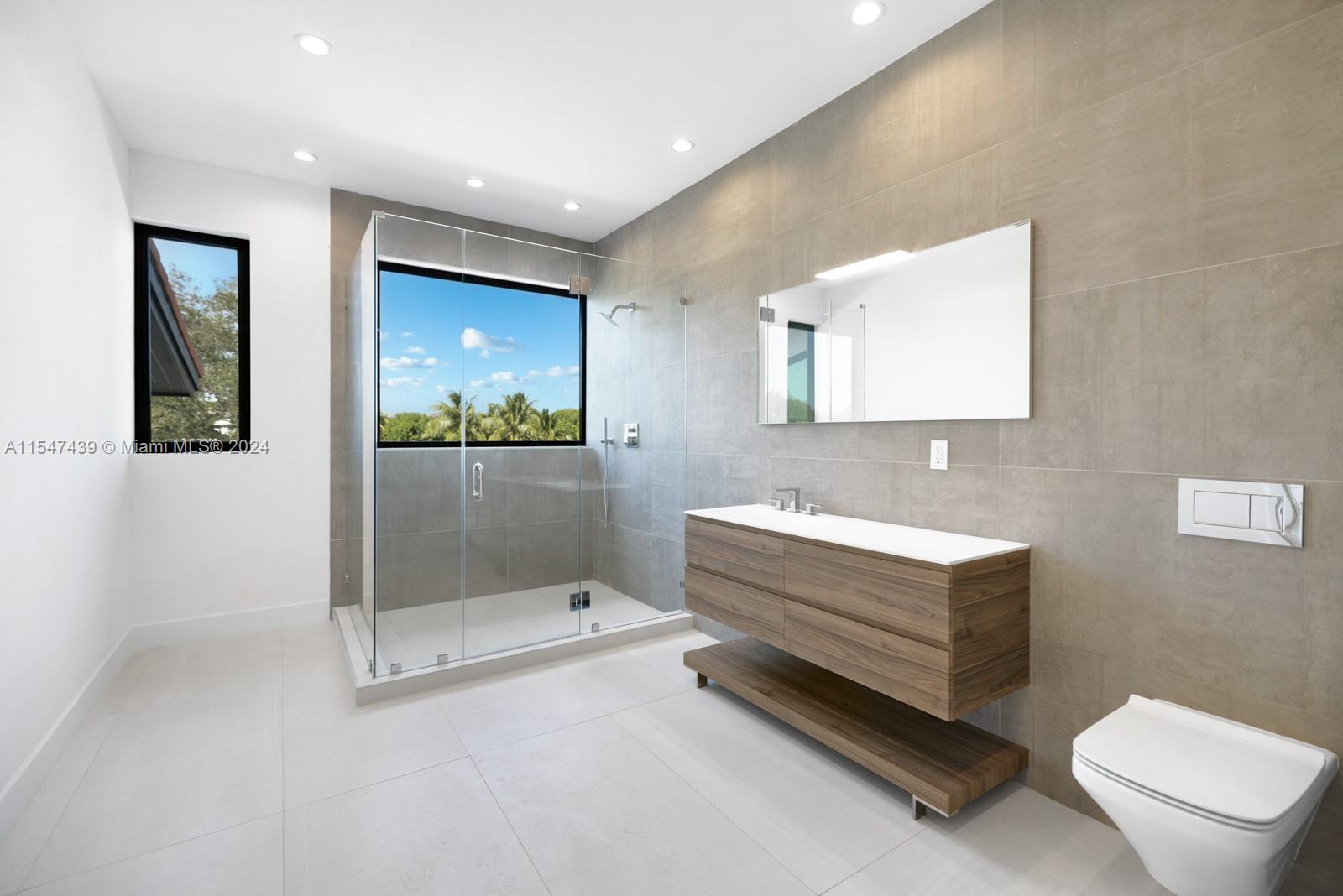 CORAL GABLES WATERWAY - Residential