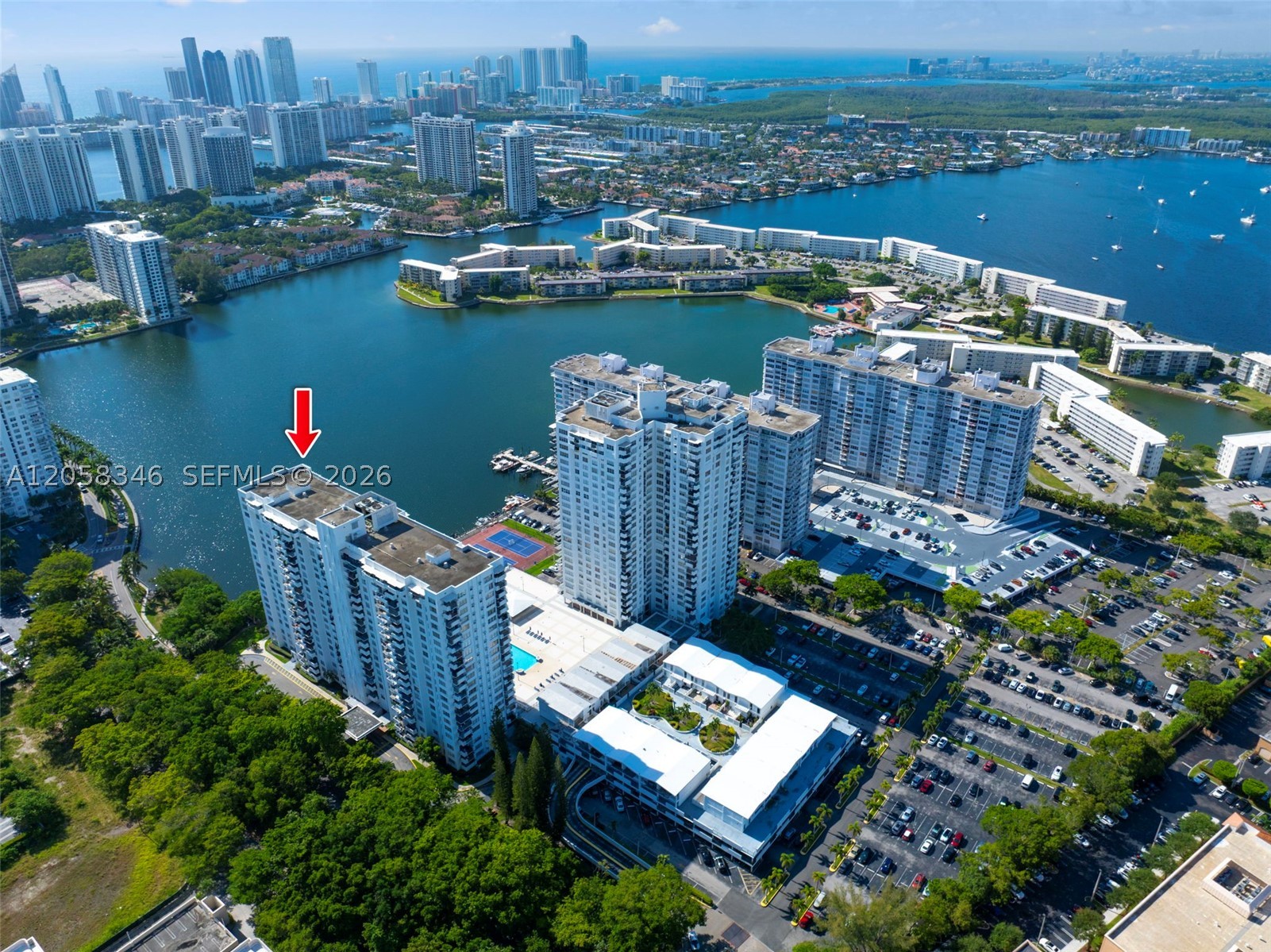 COMMODORE PLAZA CONDO - Residential
