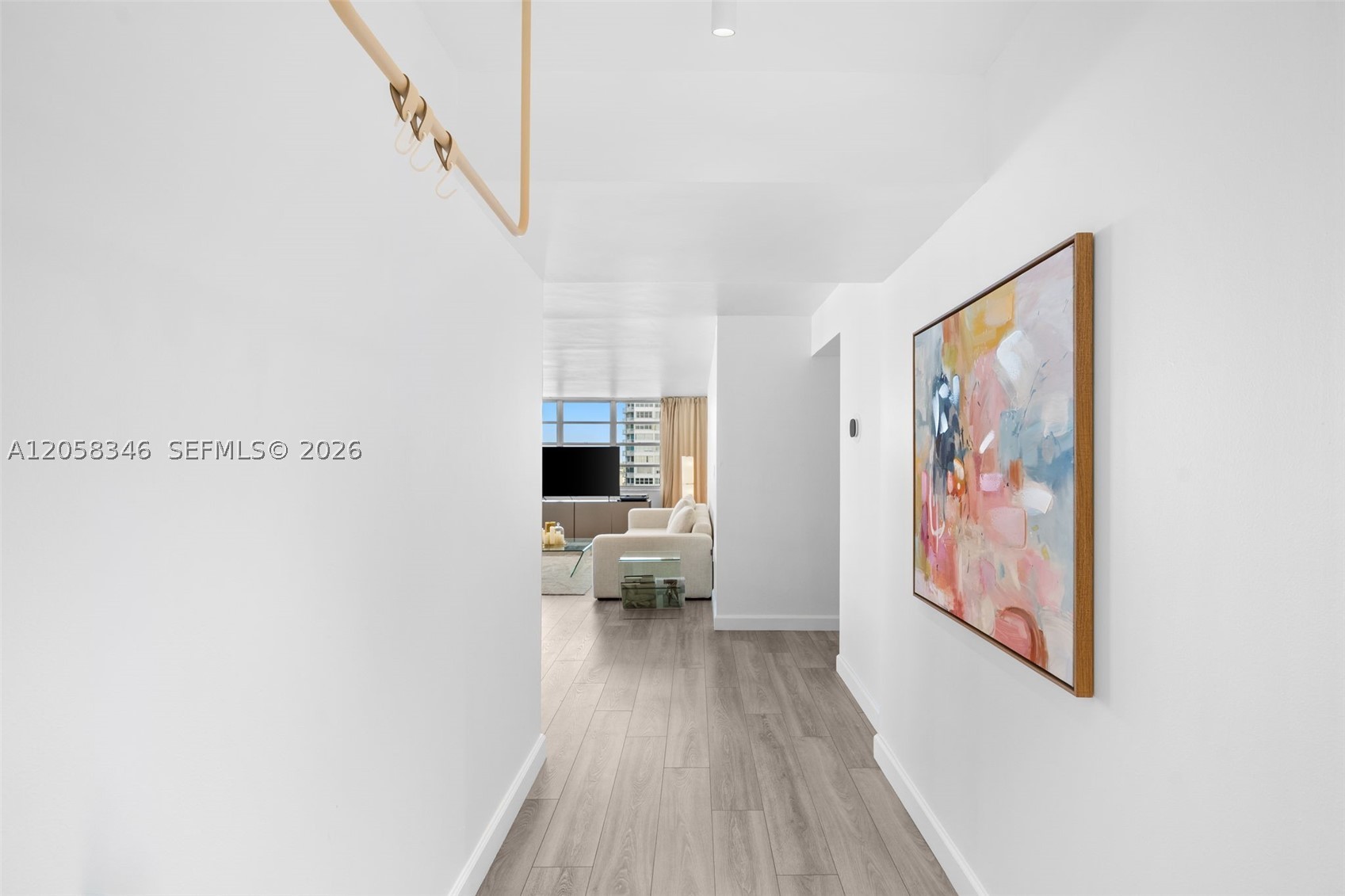 COMMODORE PLAZA CONDO - Residential