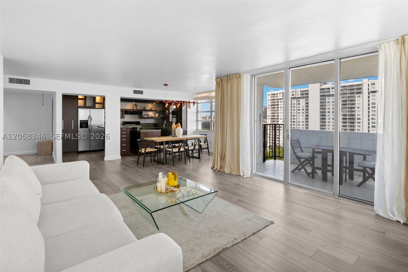 COMMODORE PLAZA CONDO - Residential