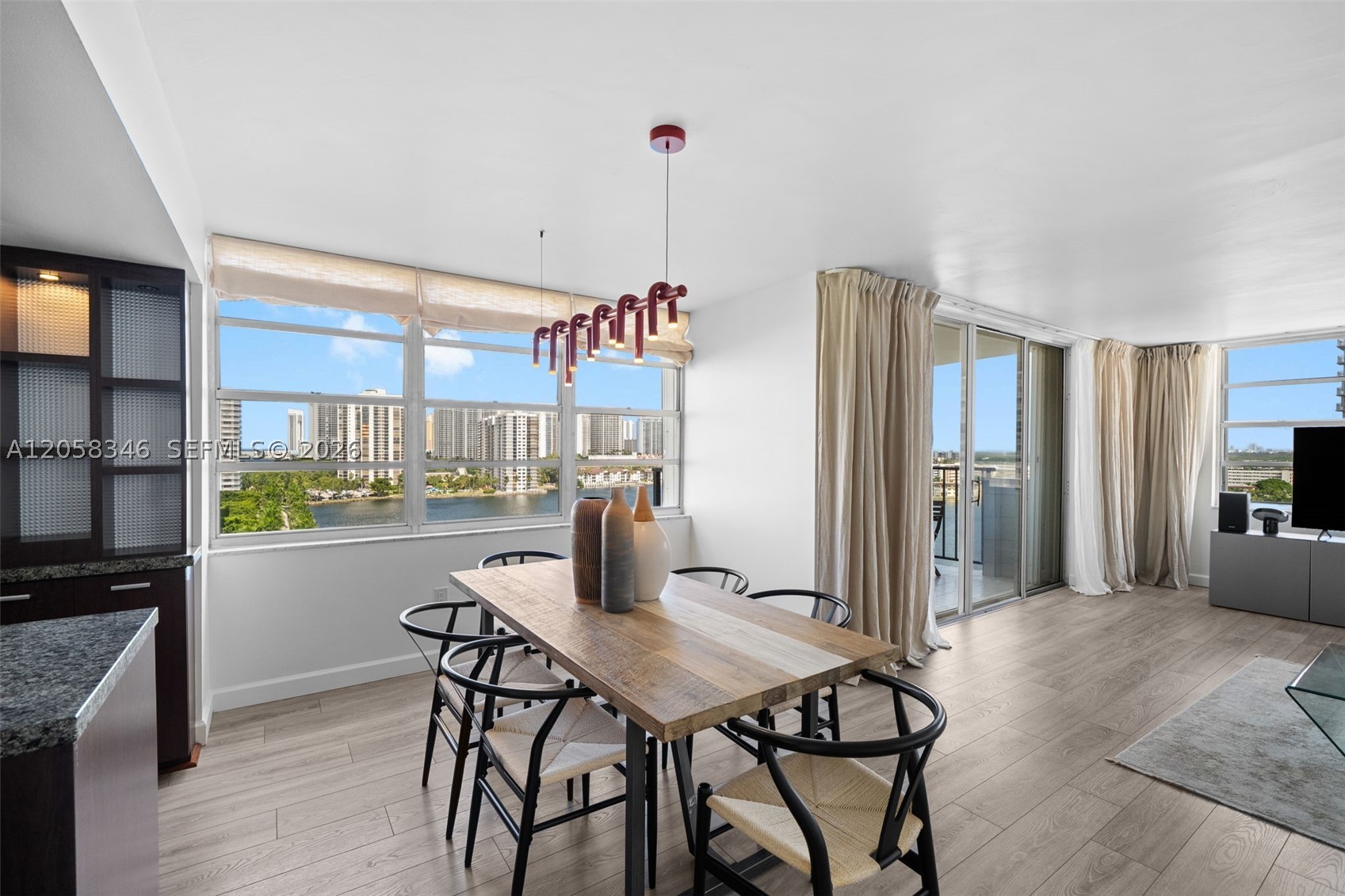 COMMODORE PLAZA CONDO - Residential