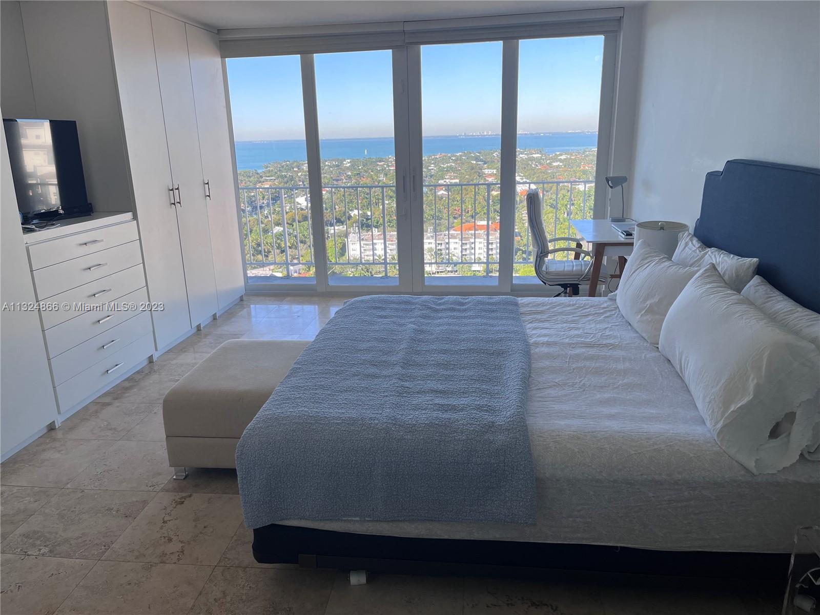 CASA DEL MAR CONDO - Residential Lease