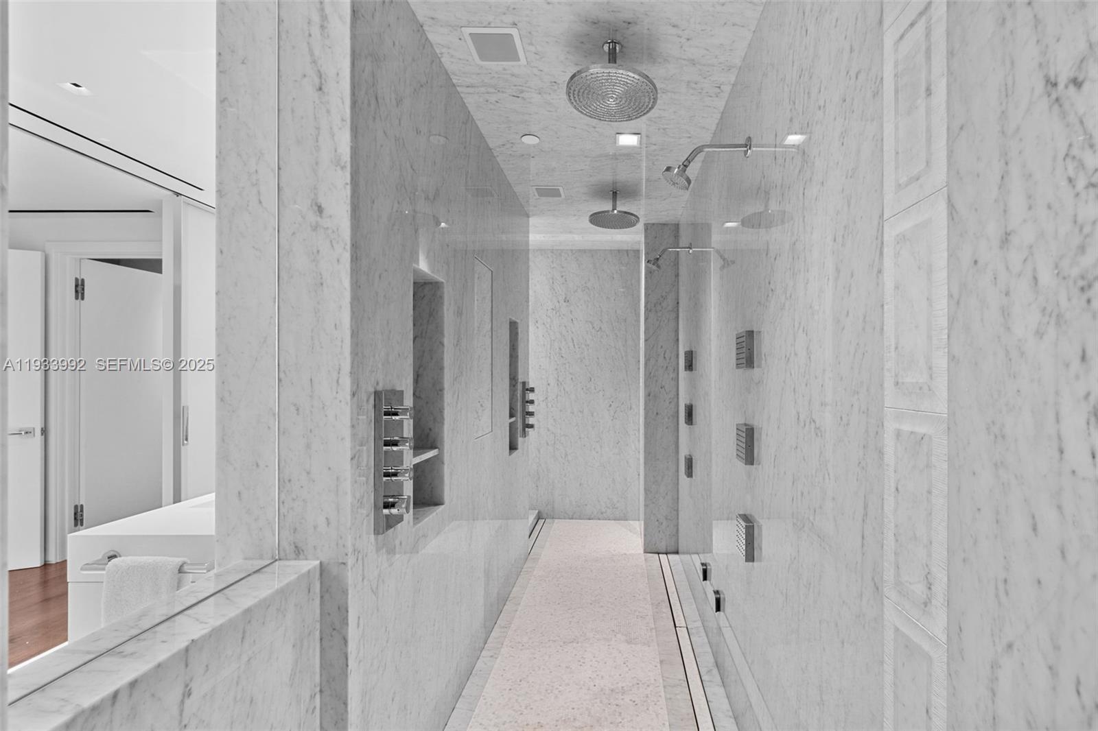BAL HARBOUR TOWER CONDO - Residential