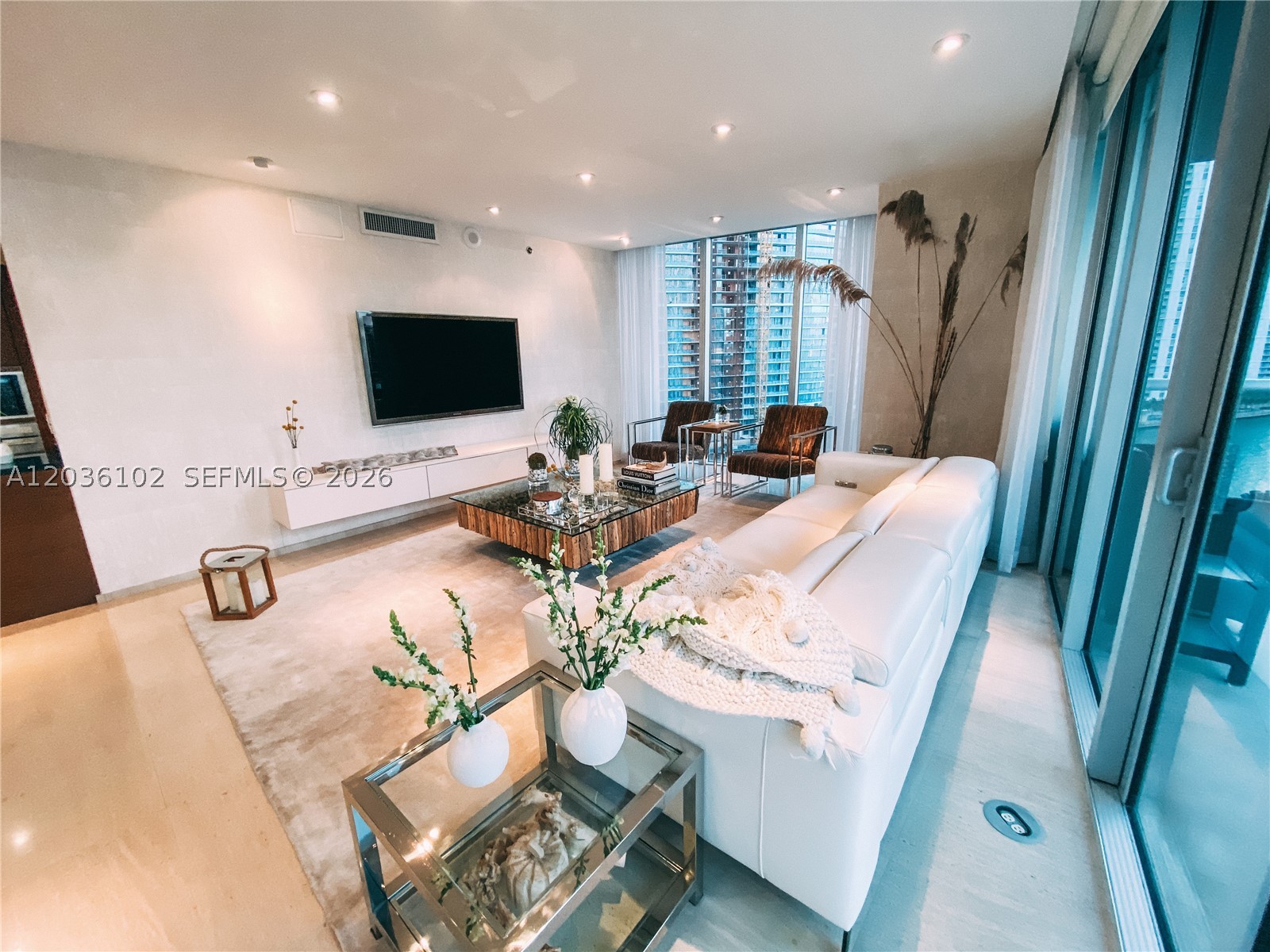 ICONBRICKELL CONDO NO 1 - Residential