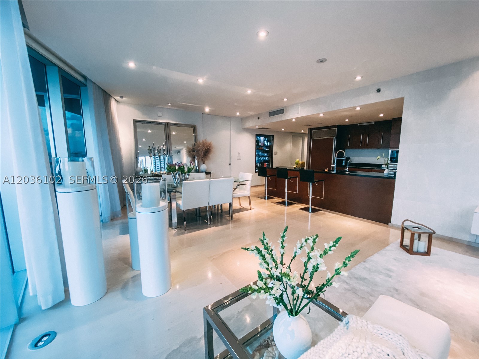 ICONBRICKELL CONDO NO 1 - Residential