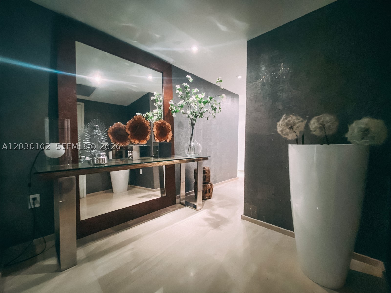 ICONBRICKELL CONDO NO 1 - Residential