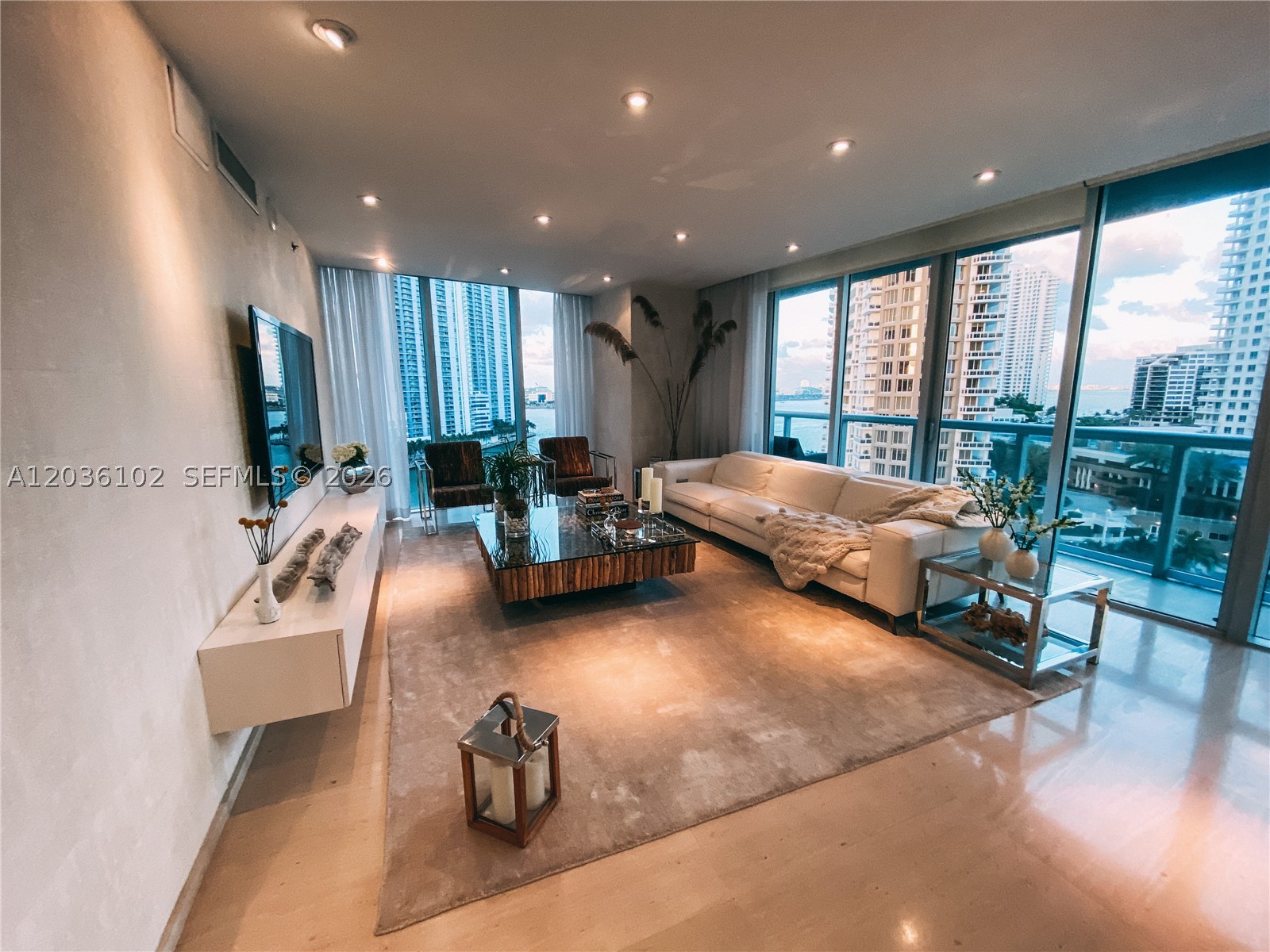 ICONBRICKELL CONDO NO 1 - Residential