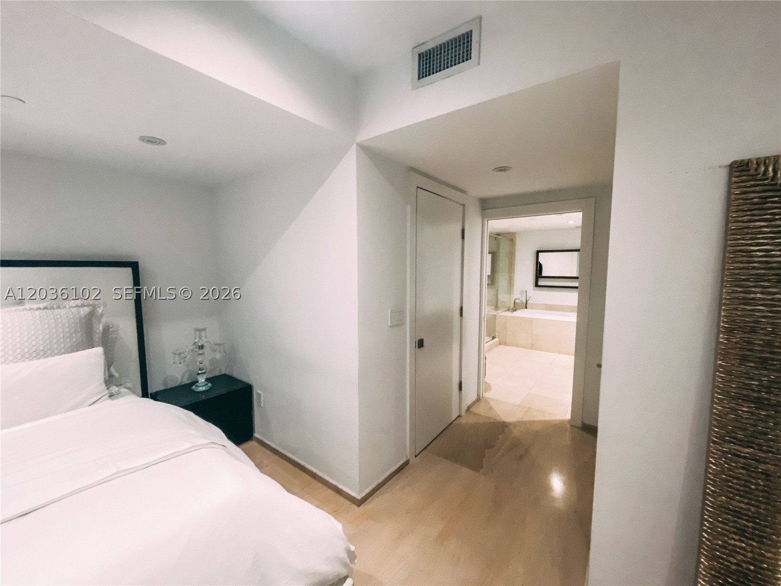 ICONBRICKELL CONDO NO 1 - Residential