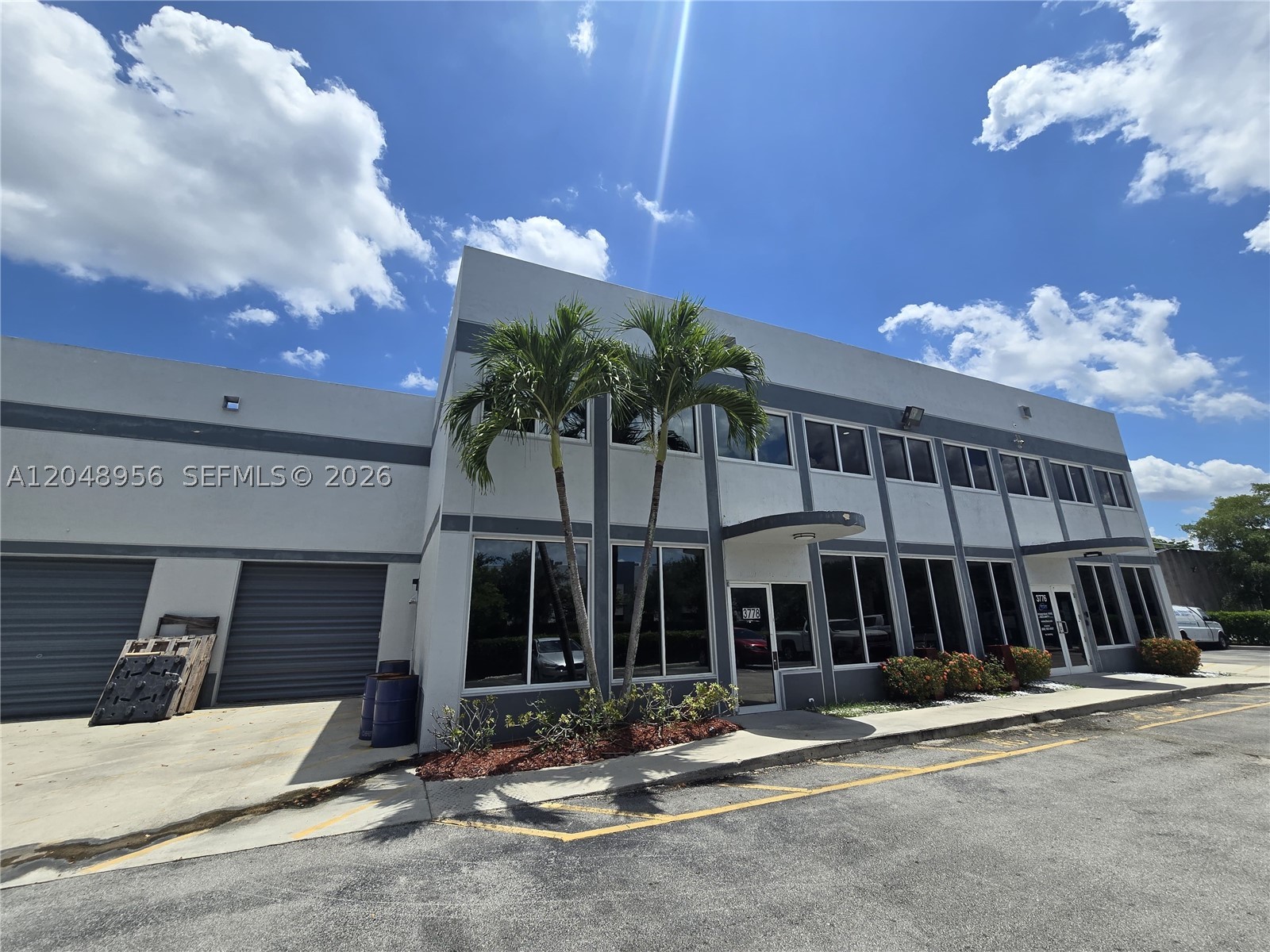 Acquire a 1,672± SQFT office/warehouse condo located within The Horizon Center at Coral Springs Corporate Park. The space is approximately 20% office.

This versatile industrial flex space features 1 grade-level roll-up door (10X10) in the warehouse, providing efficient loading and operational capability for a variety of commercial users. The property also includes a mezzanine office, creating additional workspace while maximizing the warehouse footprint below.

Zoned IRD (Industrial Research & Development), the property is well suited for contractors, distributors, e-commerce businesses, service providers, light manufacturing operations, technology companies, and other owner-users. 

The property offers convenient access to Wiles Rd, Coral Ridge Dr, University Dr, the Sawgrass Expressway, and Florida's Turnpike, providing excellent connectivity.