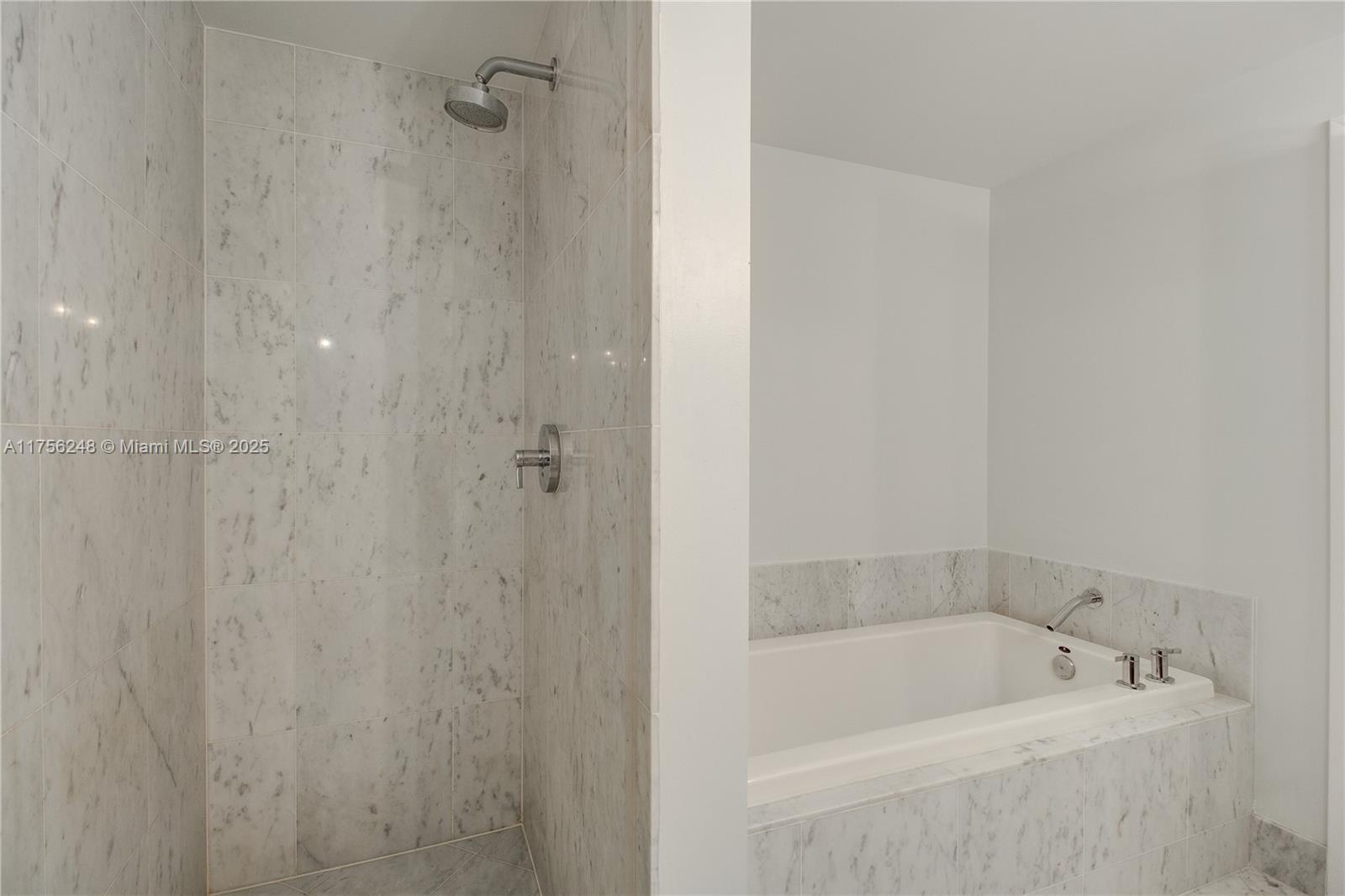 VIZCAYNE SOUTH CONDO - Residential