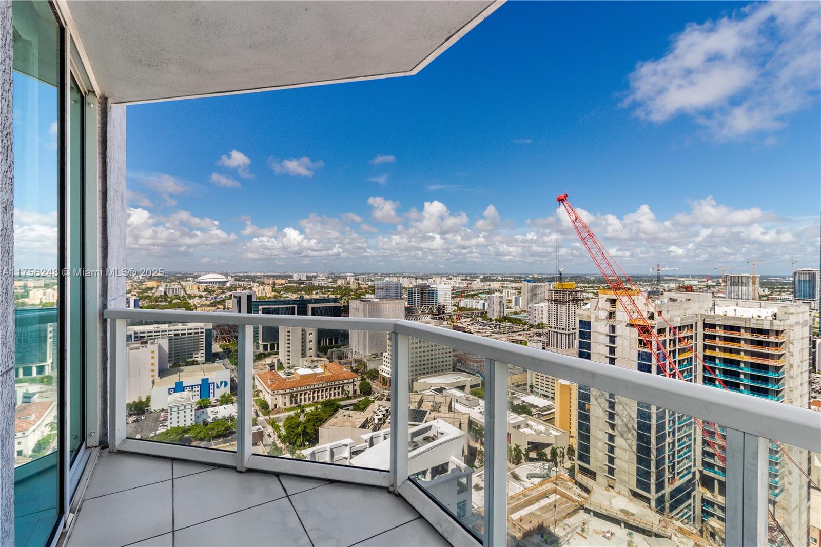 VIZCAYNE SOUTH CONDO - Residential