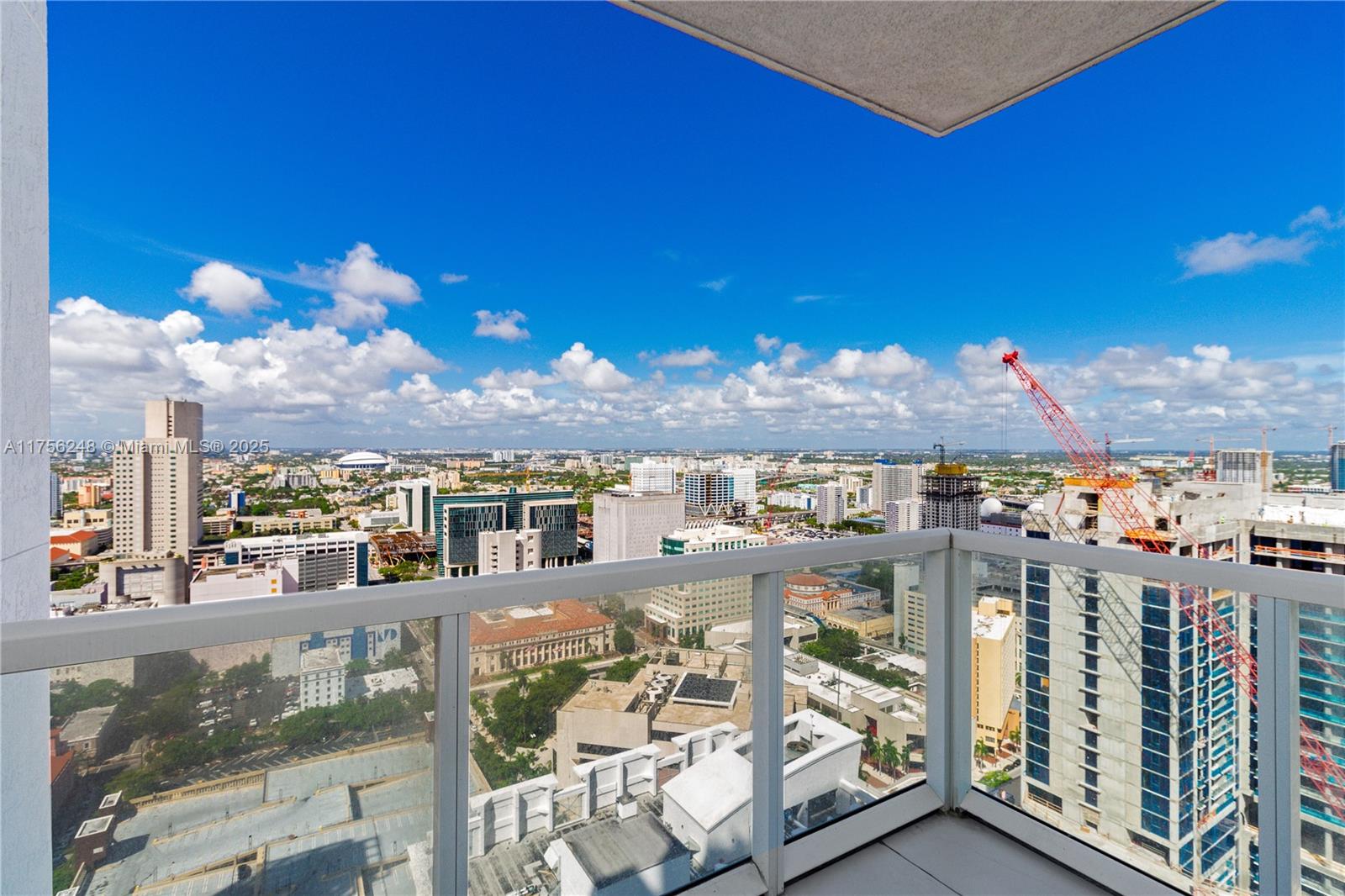 VIZCAYNE SOUTH CONDO - Residential
