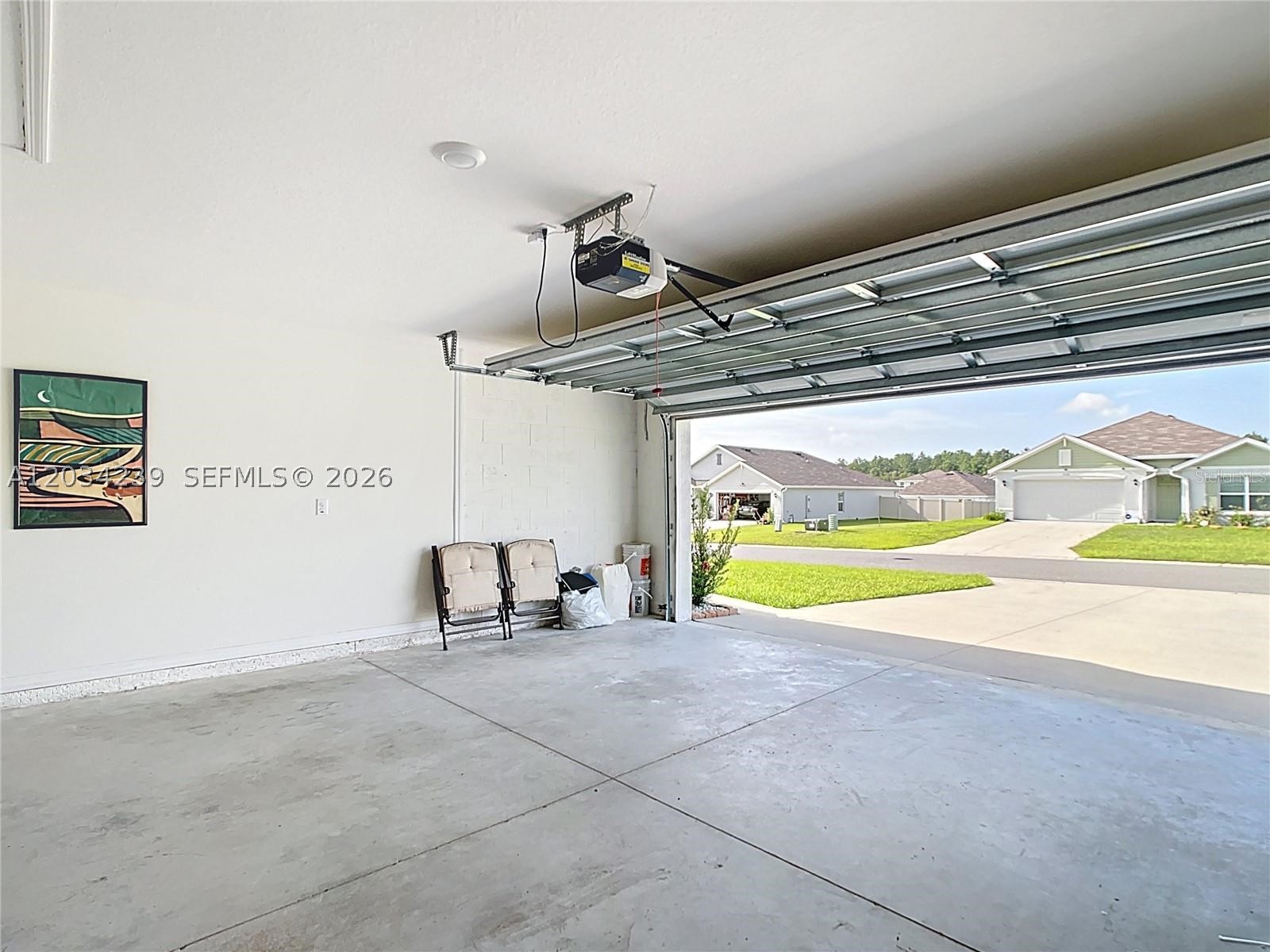HUNTINGTON RIDGE - Residential