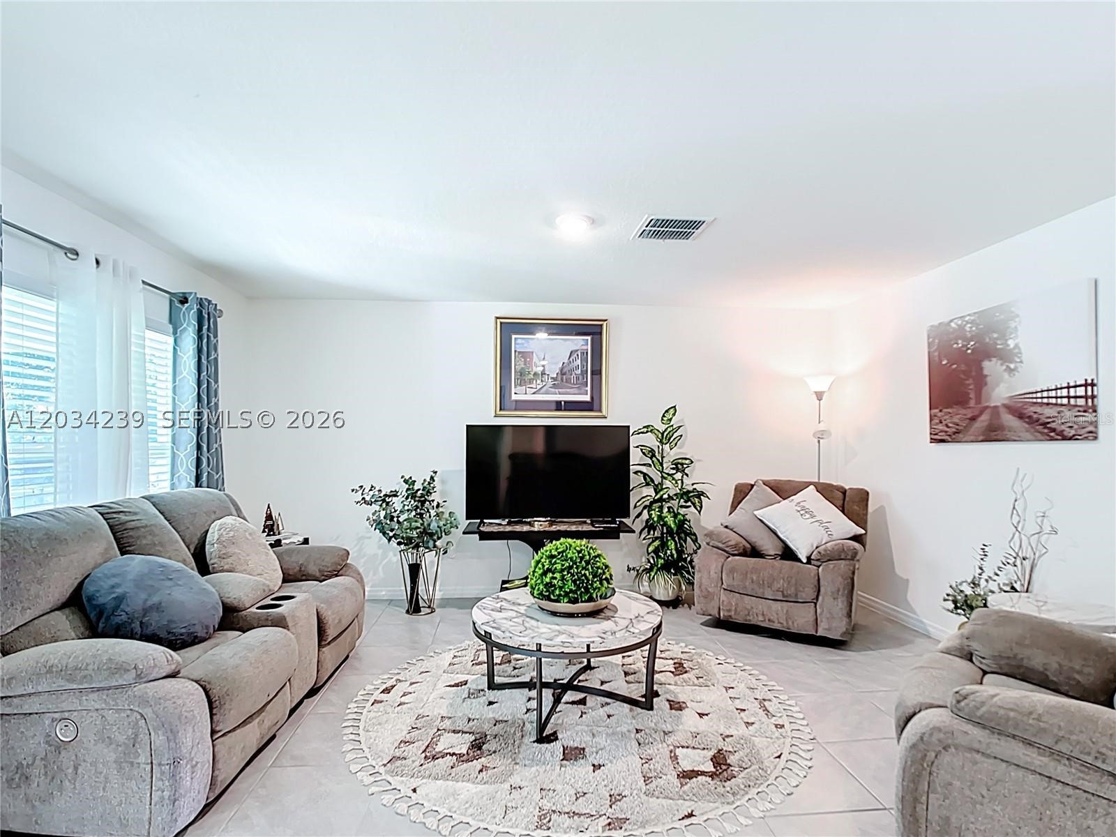 HUNTINGTON RIDGE - Residential