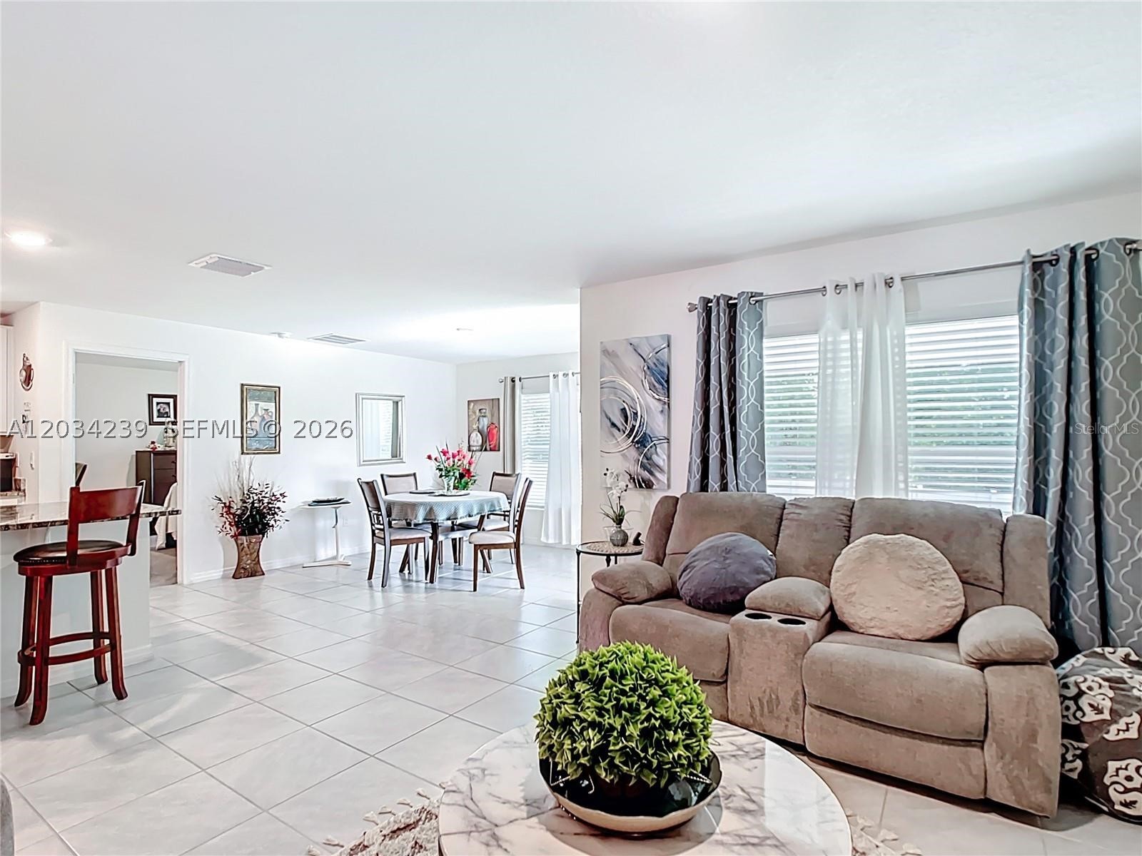 HUNTINGTON RIDGE - Residential