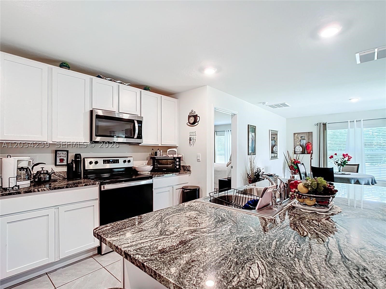 HUNTINGTON RIDGE - Residential