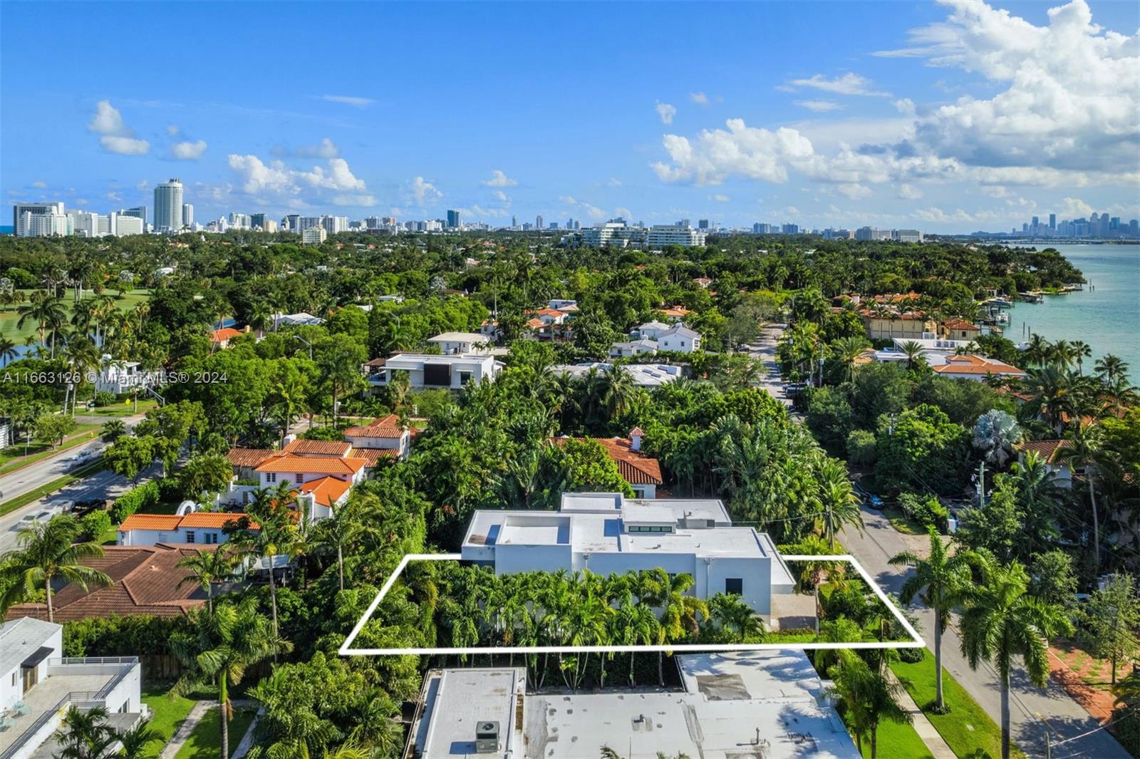 LA GORCE GOLF SUB - Residential