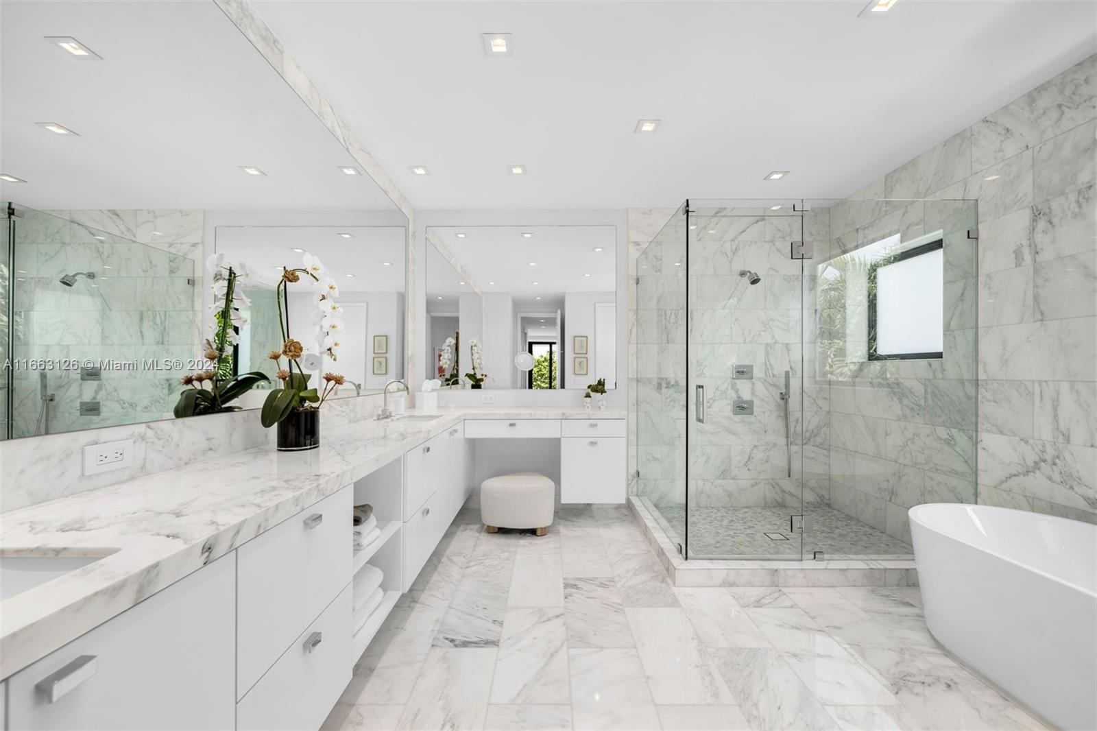 LA GORCE GOLF SUB - Residential