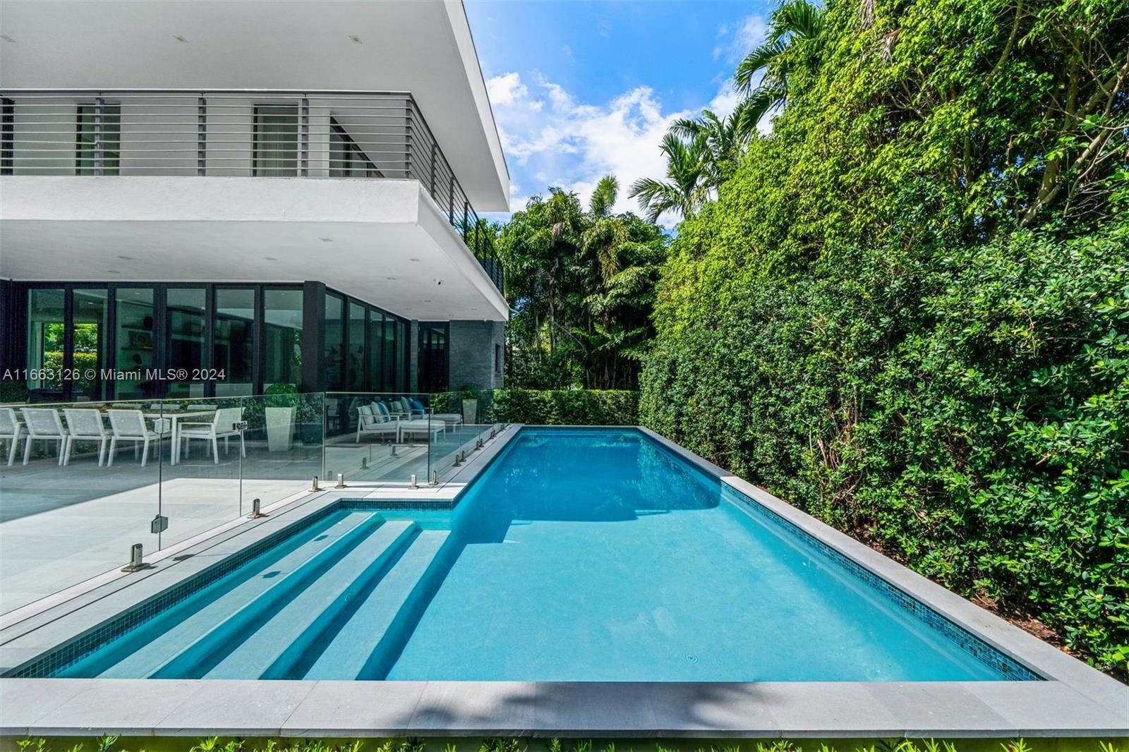 LA GORCE GOLF SUB - Residential