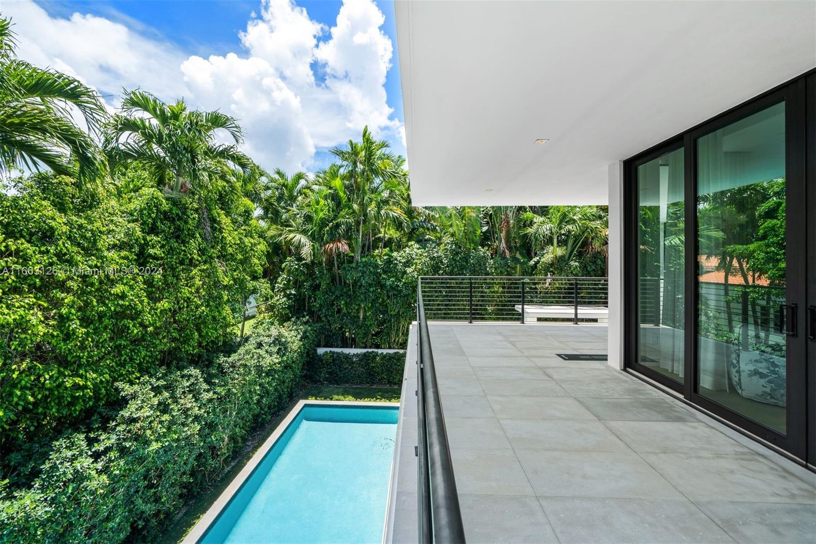 LA GORCE GOLF SUB - Residential