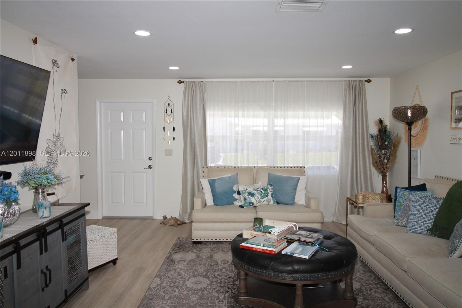 PALM BEACH LEISUREVILLE S - Residential