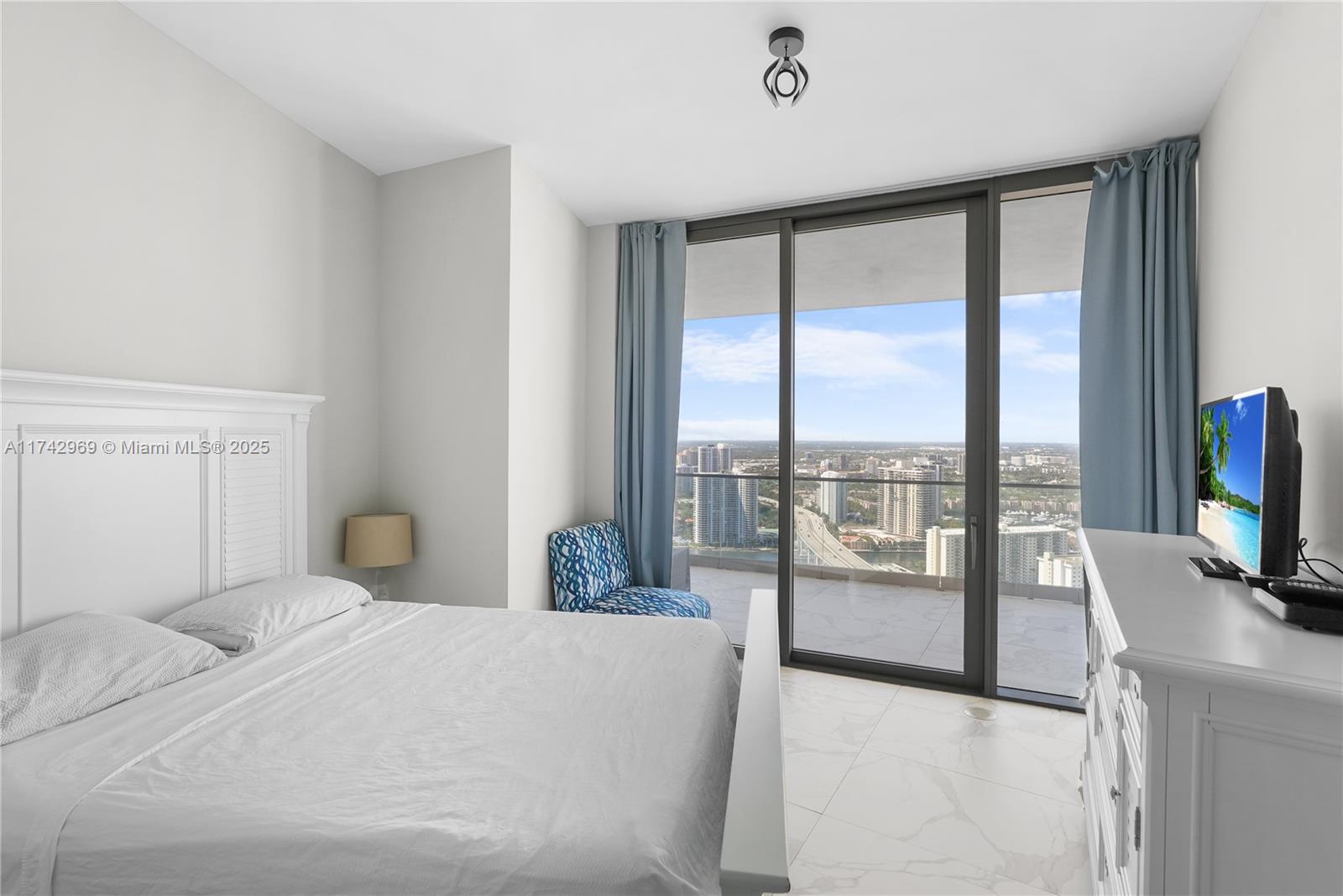 18975 COLLINS CONDO - Residential Lease