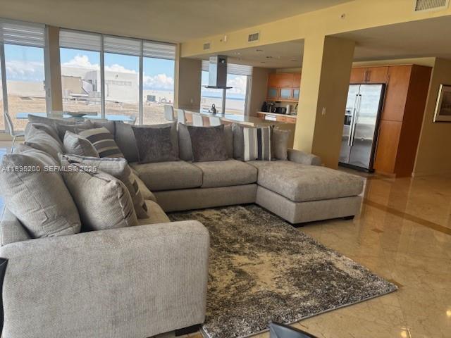 THE DECOPLAGE CONDO - Residential