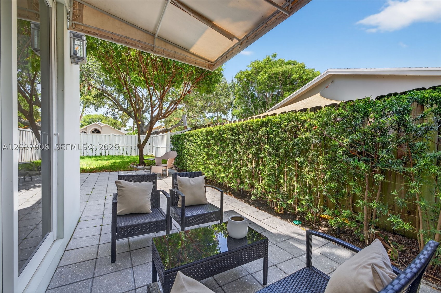 MIDTOWN FIFTEEN - Residential Lease