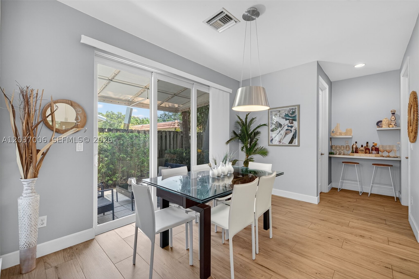 MIDTOWN FIFTEEN - Residential Lease
