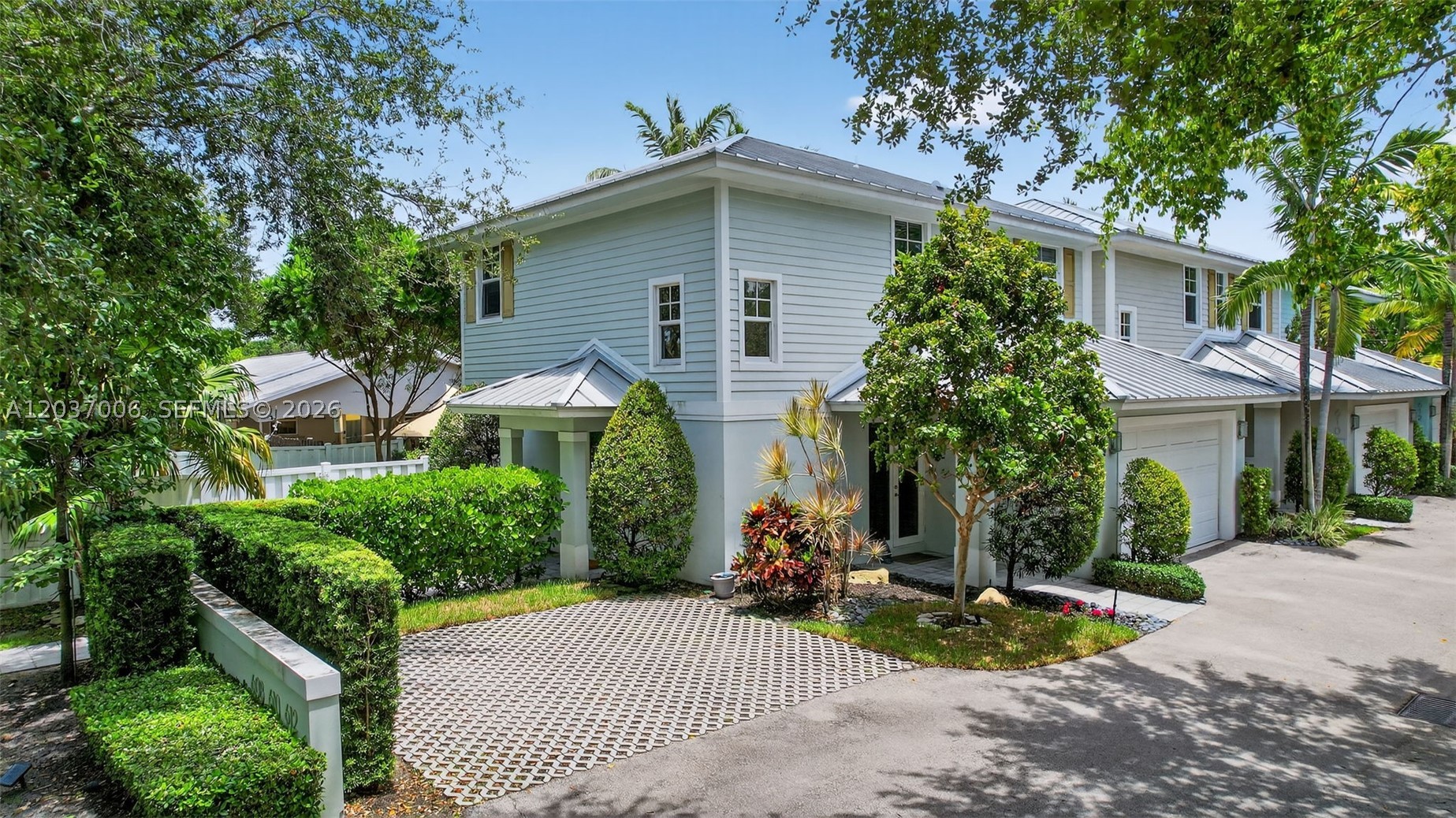 MIDTOWN FIFTEEN - Residential Lease