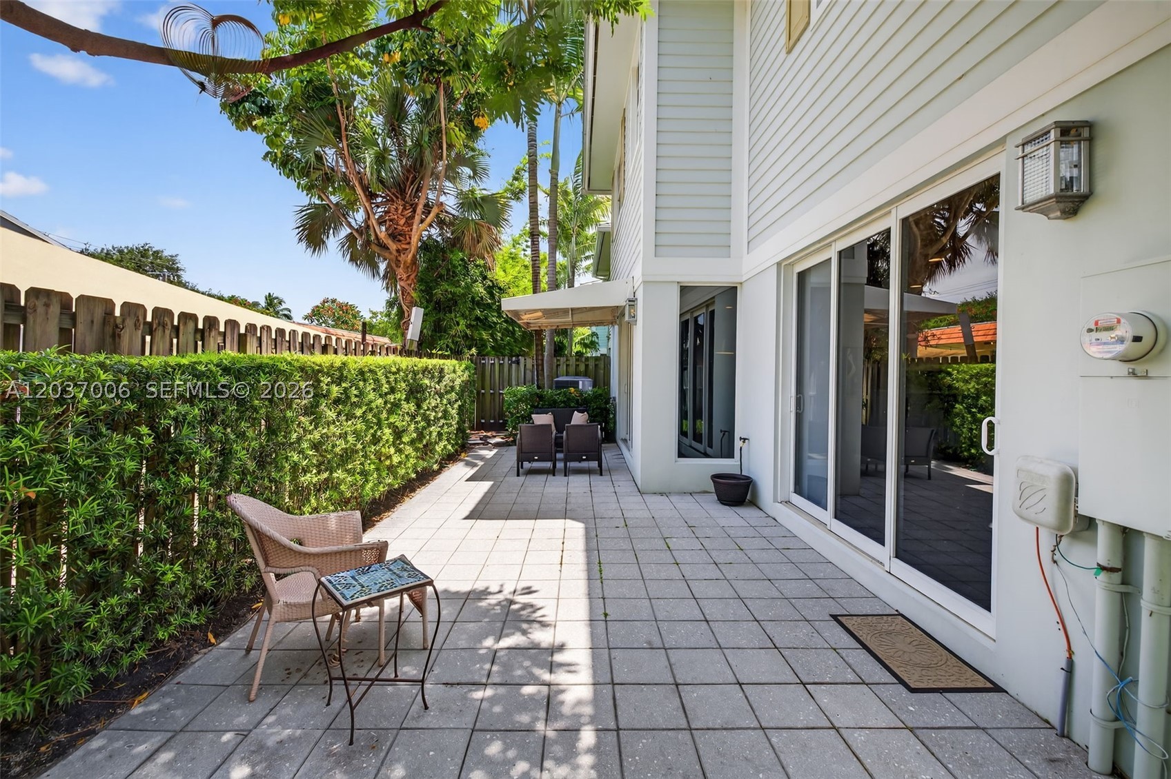 MIDTOWN FIFTEEN - Residential Lease