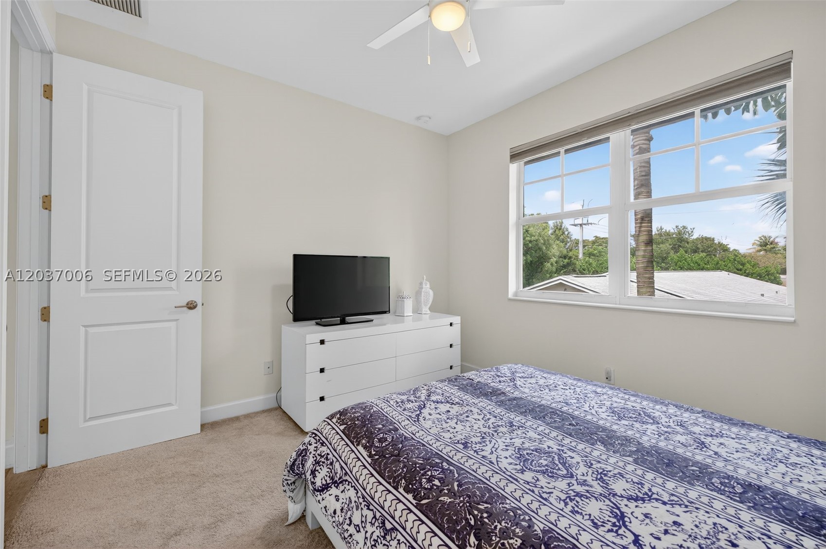 MIDTOWN FIFTEEN - Residential Lease