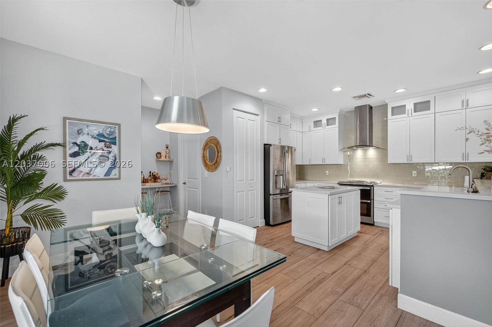 MIDTOWN FIFTEEN - Residential Lease