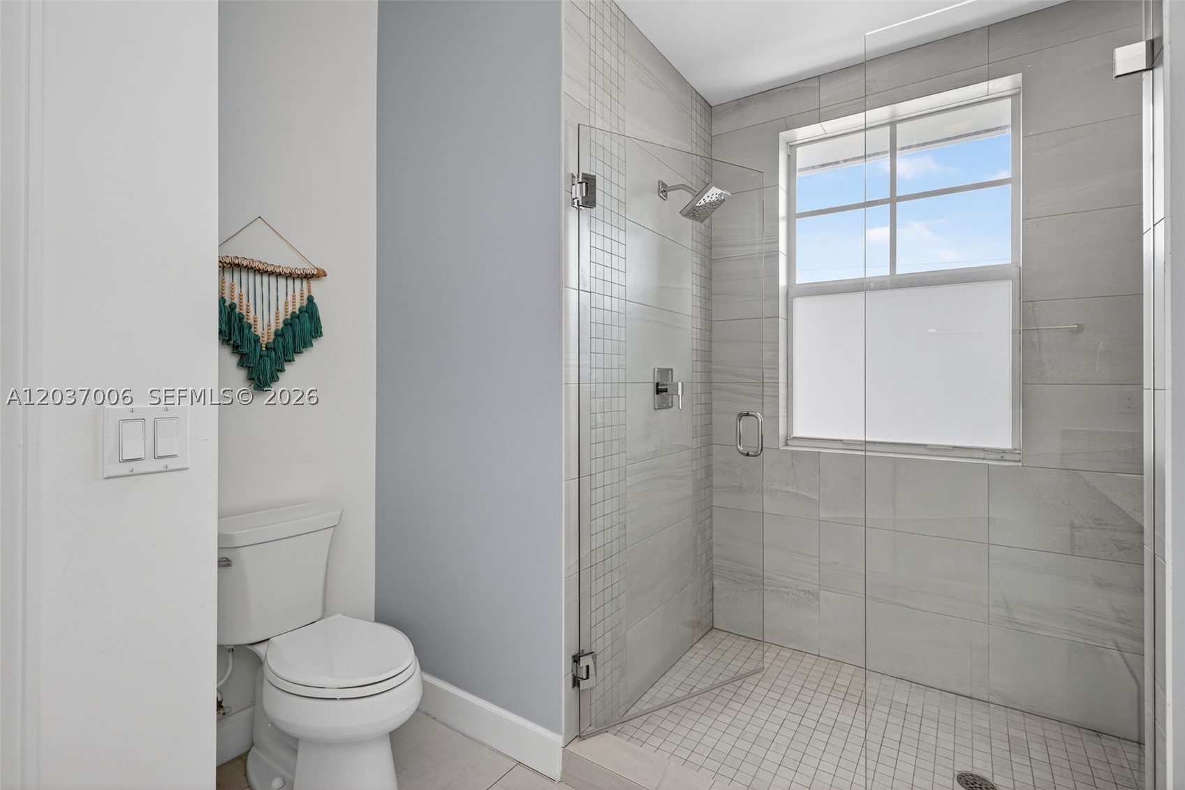 MIDTOWN FIFTEEN - Residential Lease