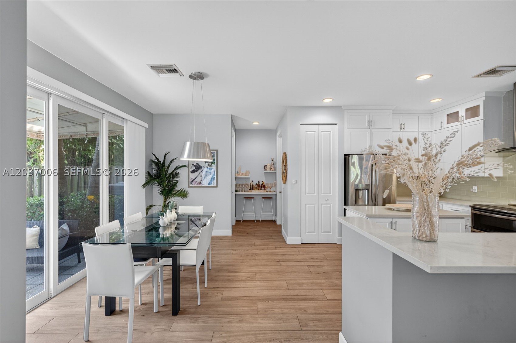 MIDTOWN FIFTEEN - Residential Lease
