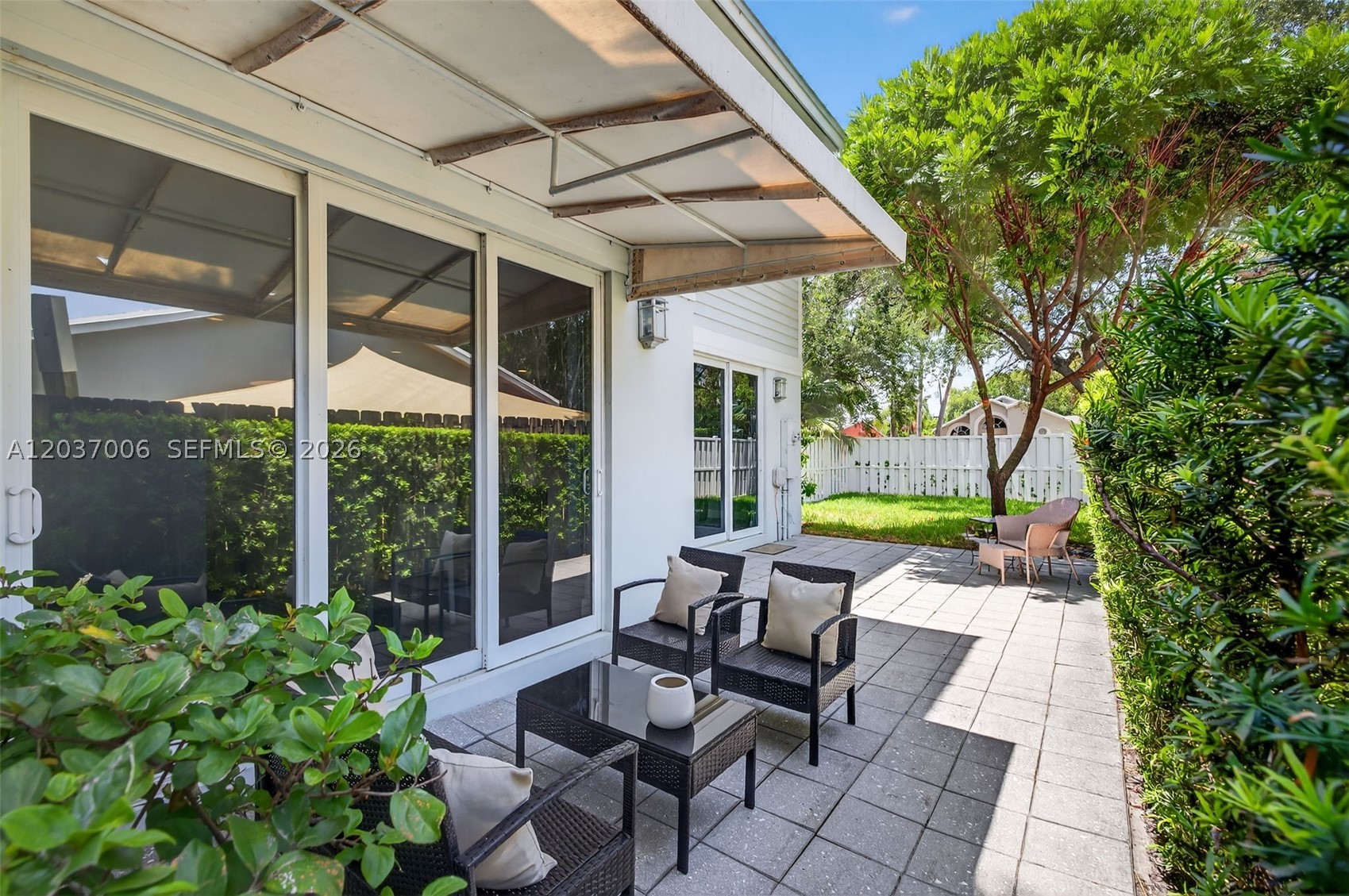 MIDTOWN FIFTEEN - Residential Lease
