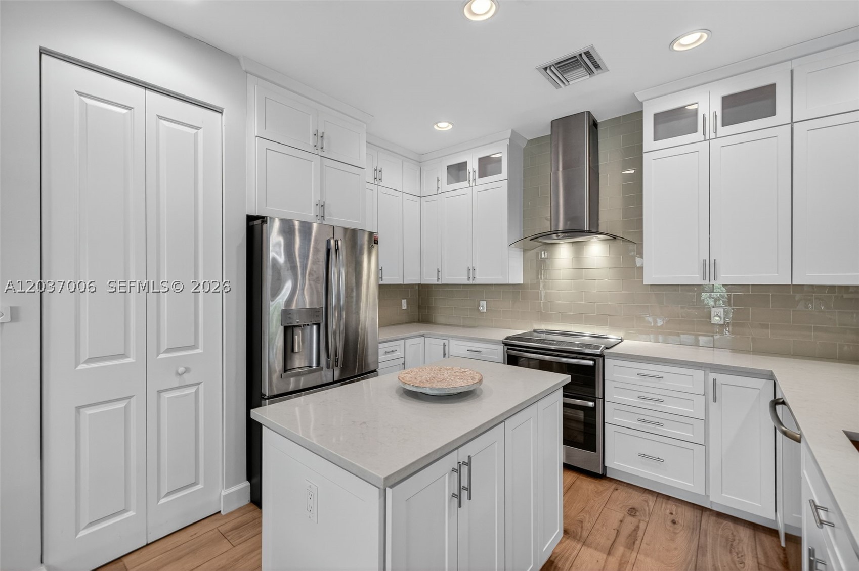 MIDTOWN FIFTEEN - Residential Lease