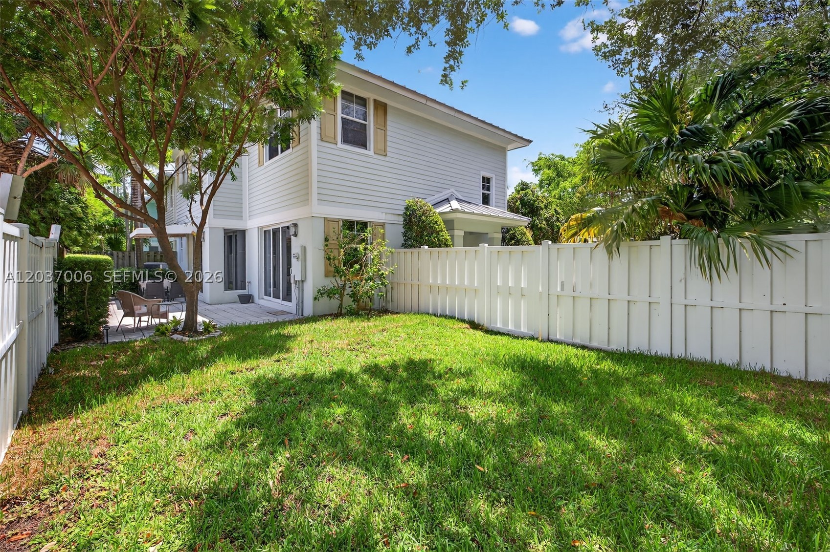 MIDTOWN FIFTEEN - Residential Lease