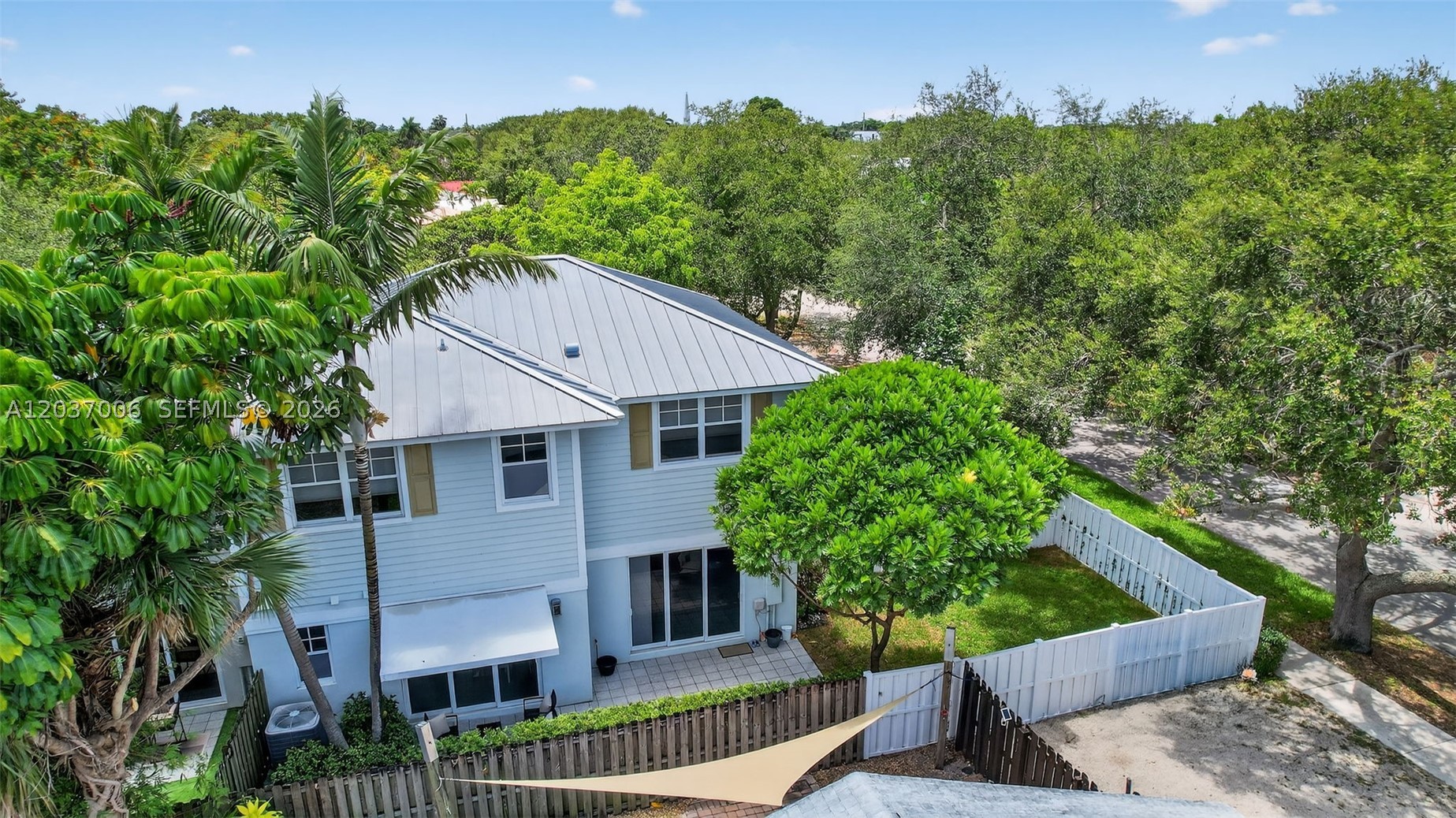 MIDTOWN FIFTEEN - Residential Lease