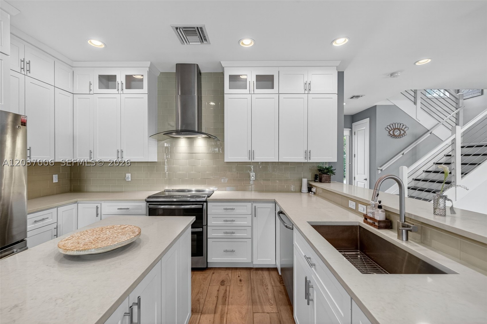 MIDTOWN FIFTEEN - Residential Lease